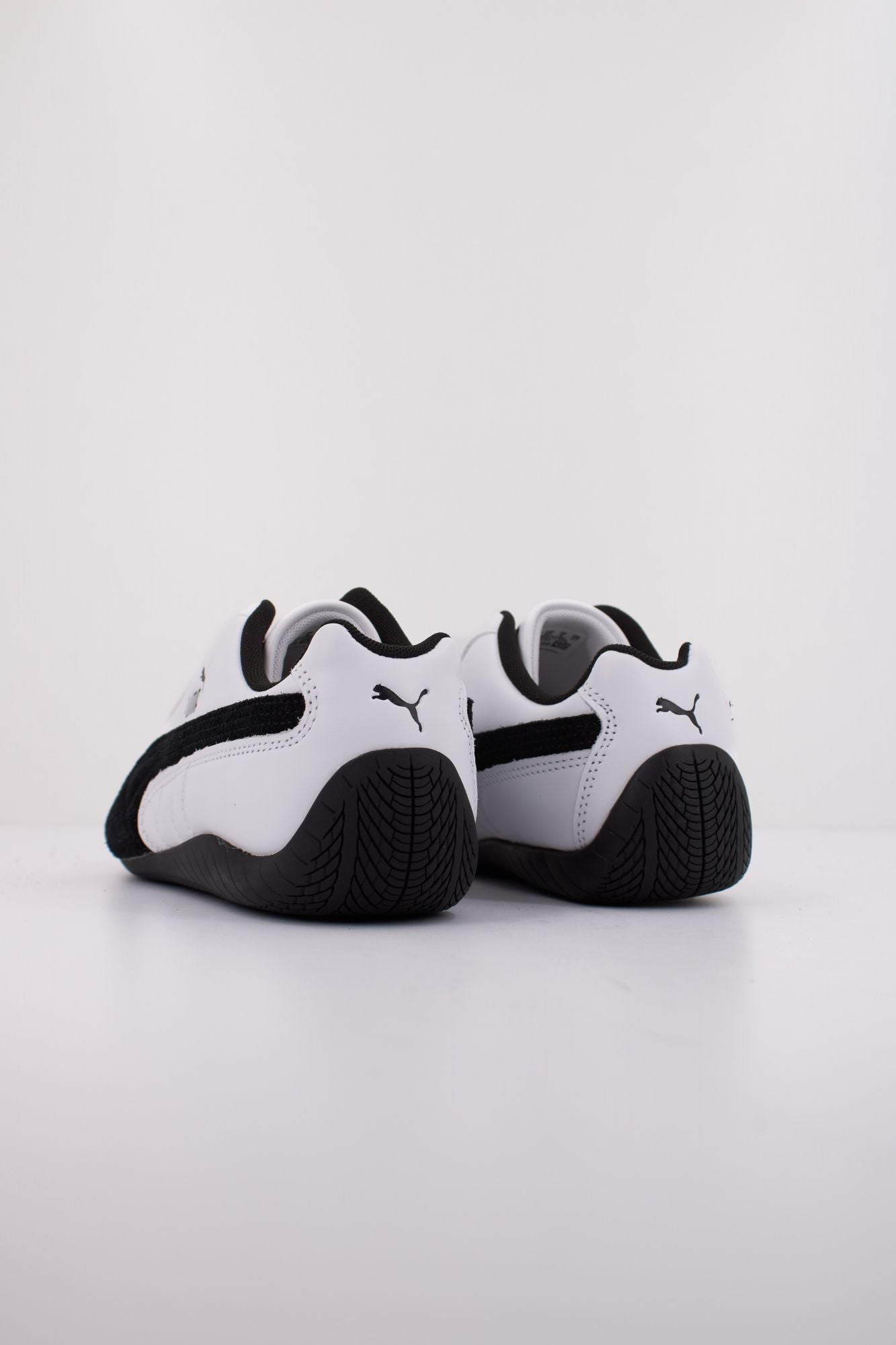 PUMA SPEEDCAT LTHR en color BLANCO (4)