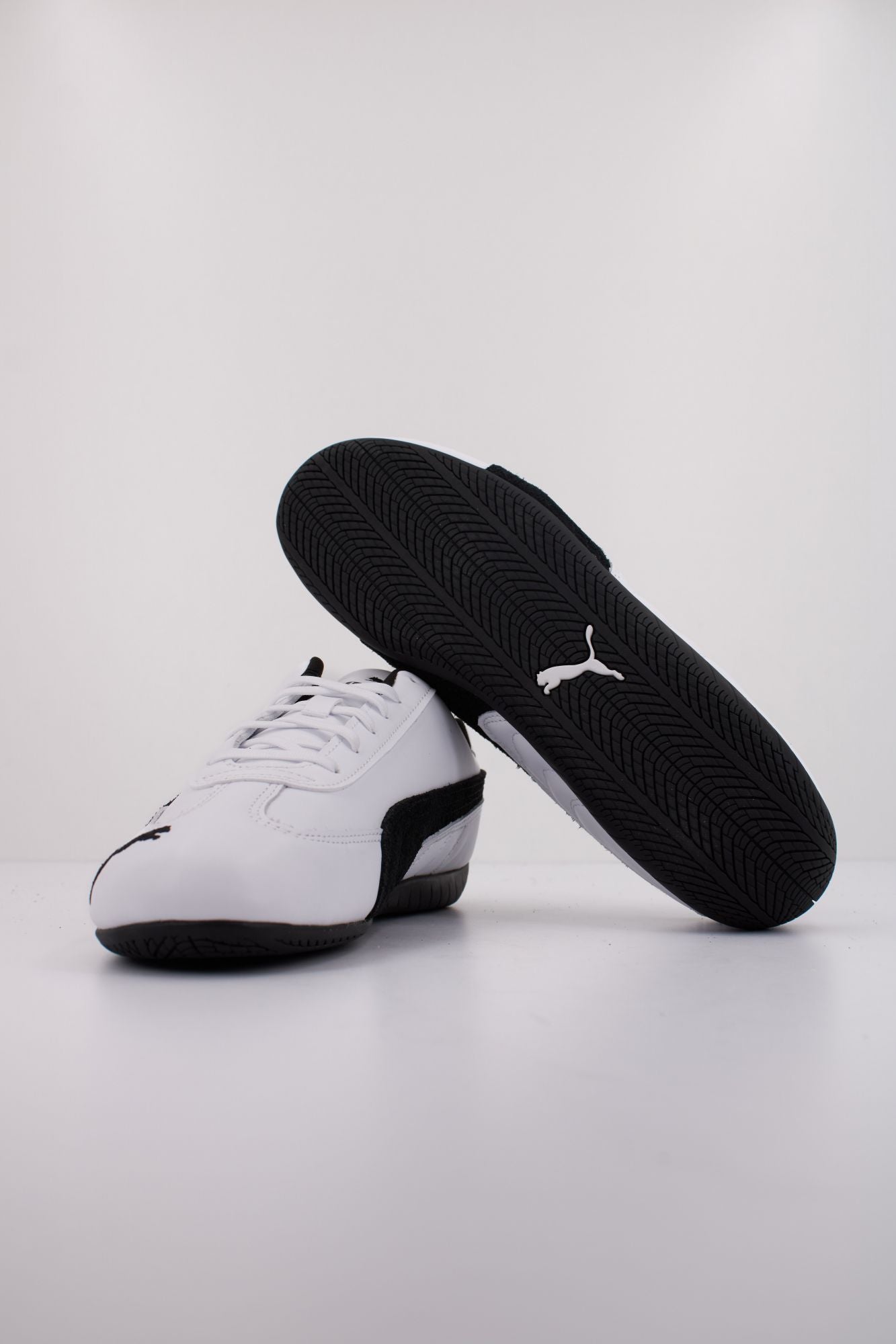 PUMA SPEEDCAT LTHR en color BLANCO (5)