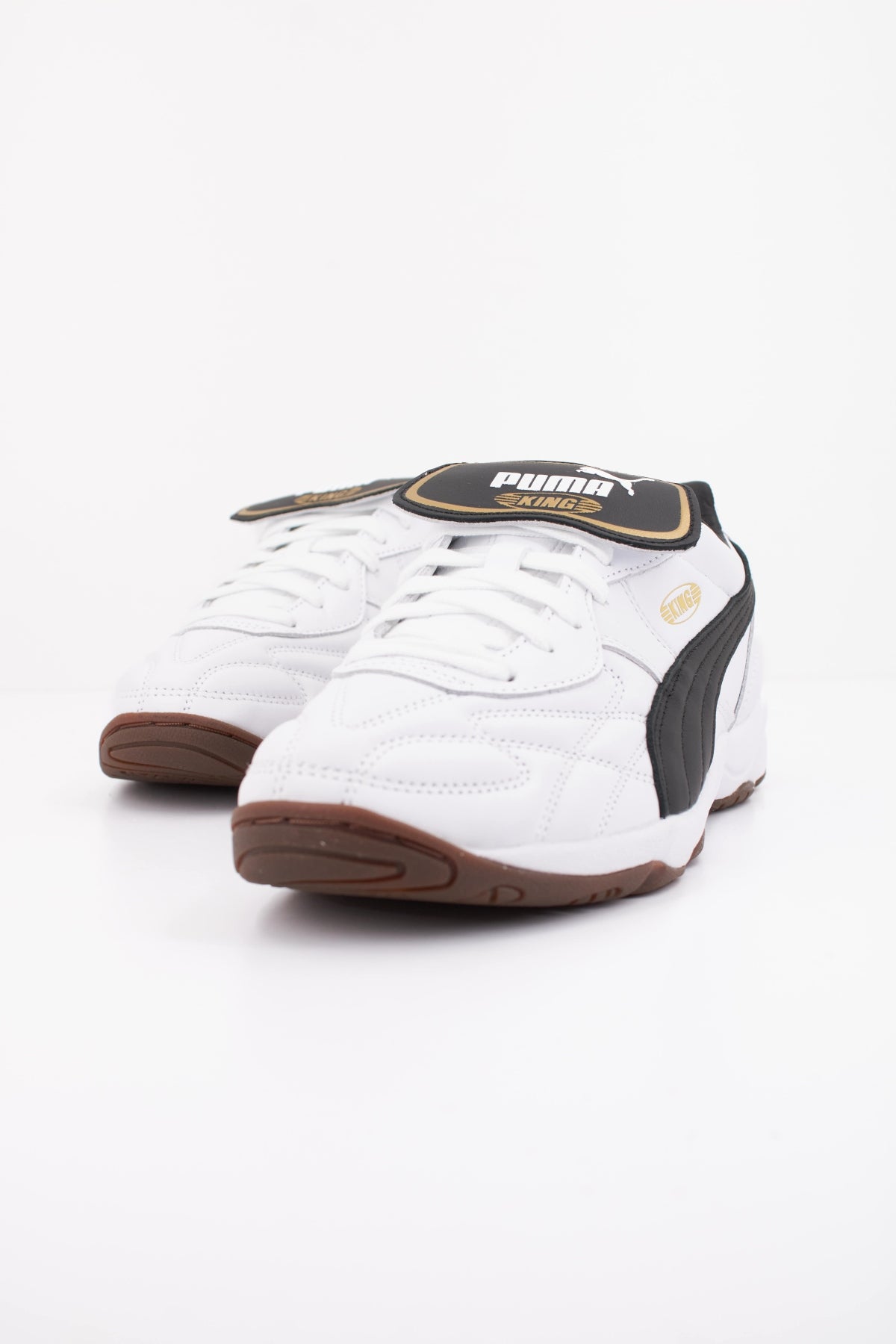 PUMA KING INDOOR en color BLANCO (2)