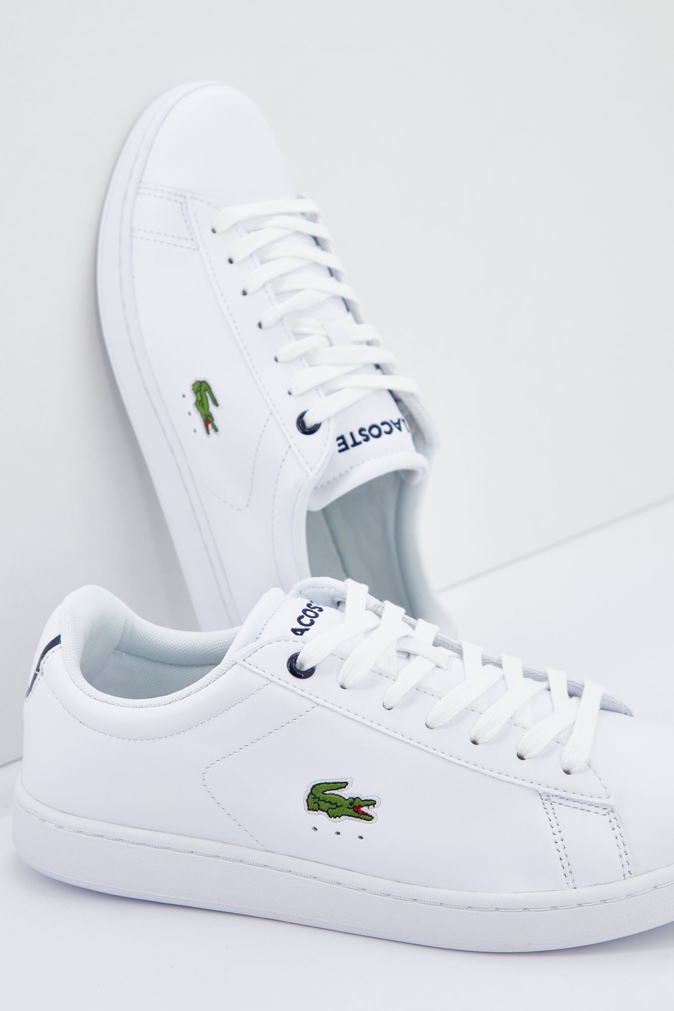 LACOSTE CARNABY BL21 1 SMA en color BLANCO (1)