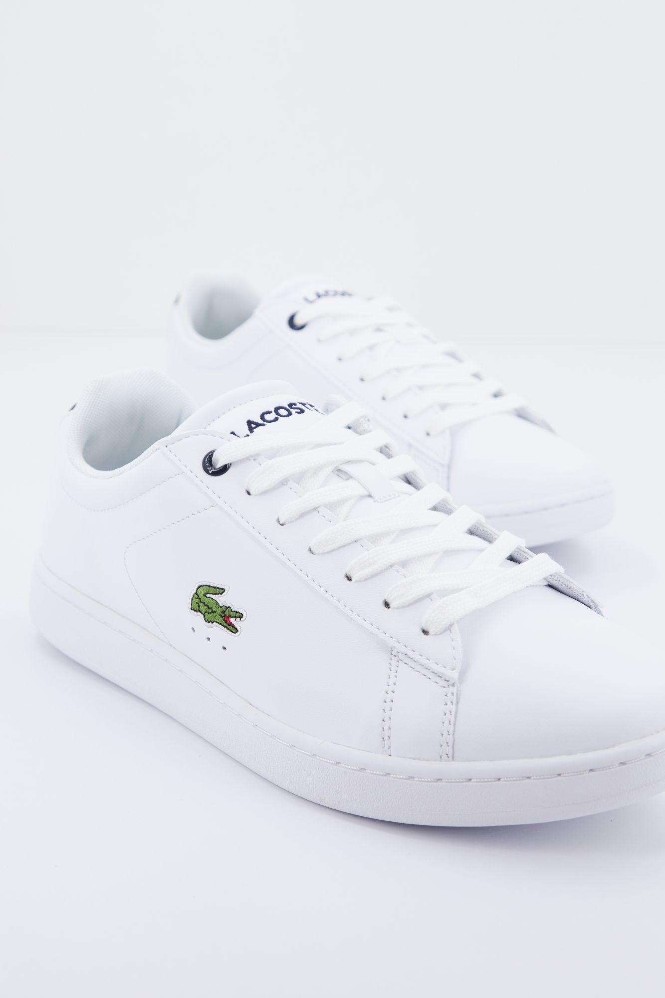 LACOSTE CARNABY BL21 1 SMA en color BLANCO (2)