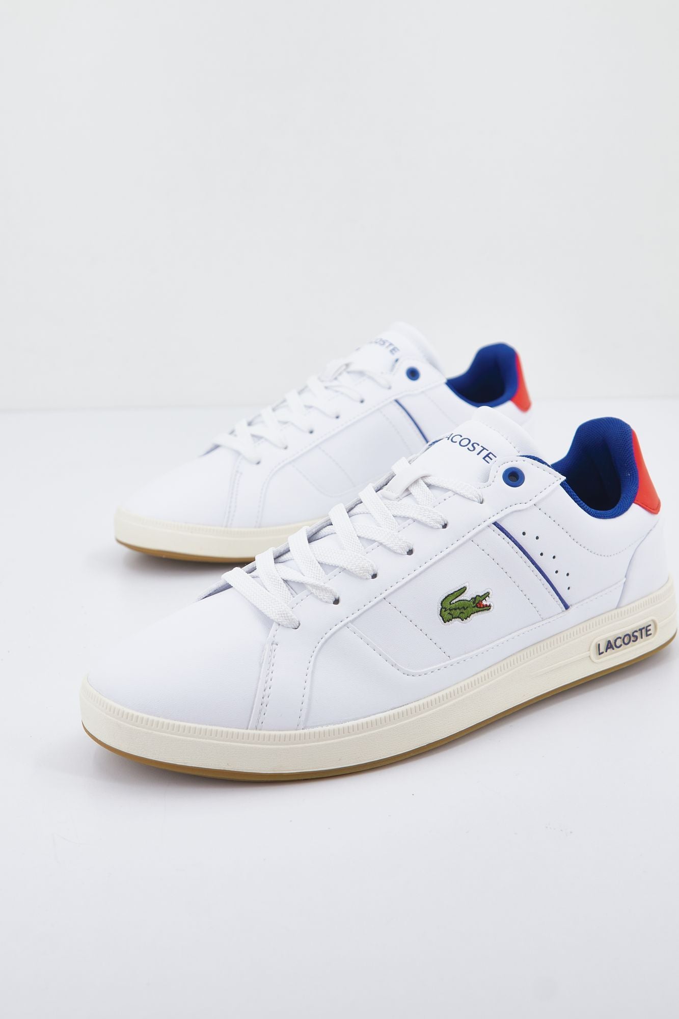 LACOSTE EUROPA PRO en color BLANCO (1)