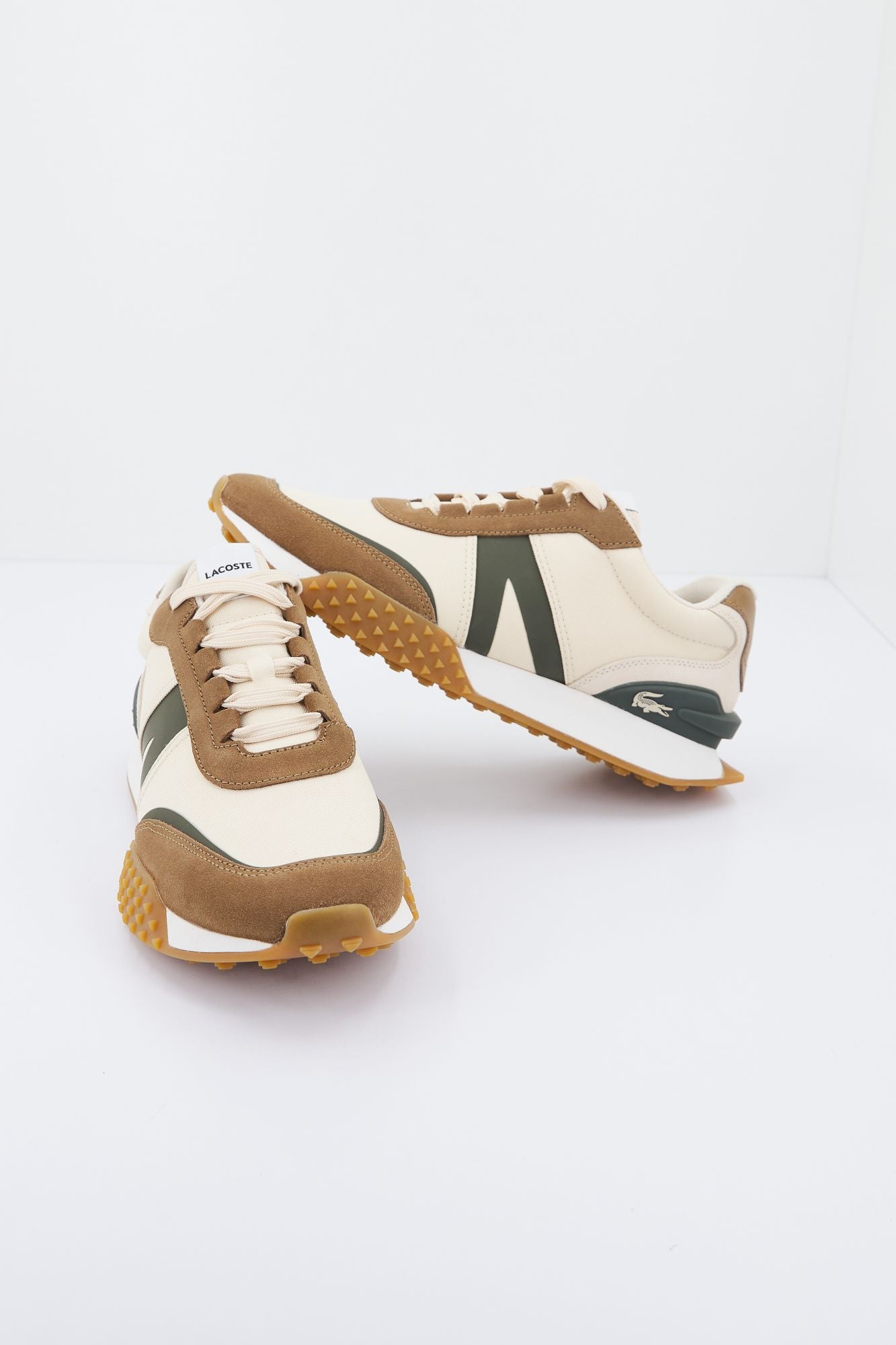 LACOSTE MEN L-PIN DELUXE en color BEIS (3)