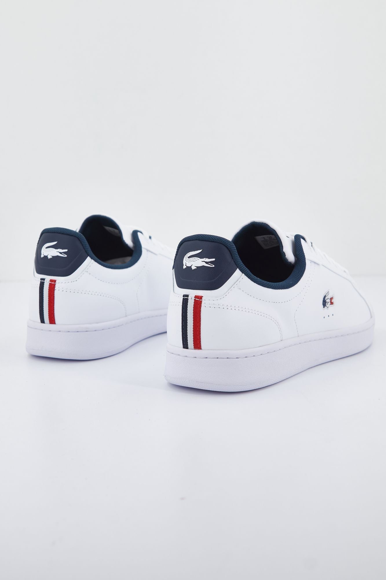 LACOSTE CARNABY PRO TRI 123 1 SMA en color BLANCO (3)