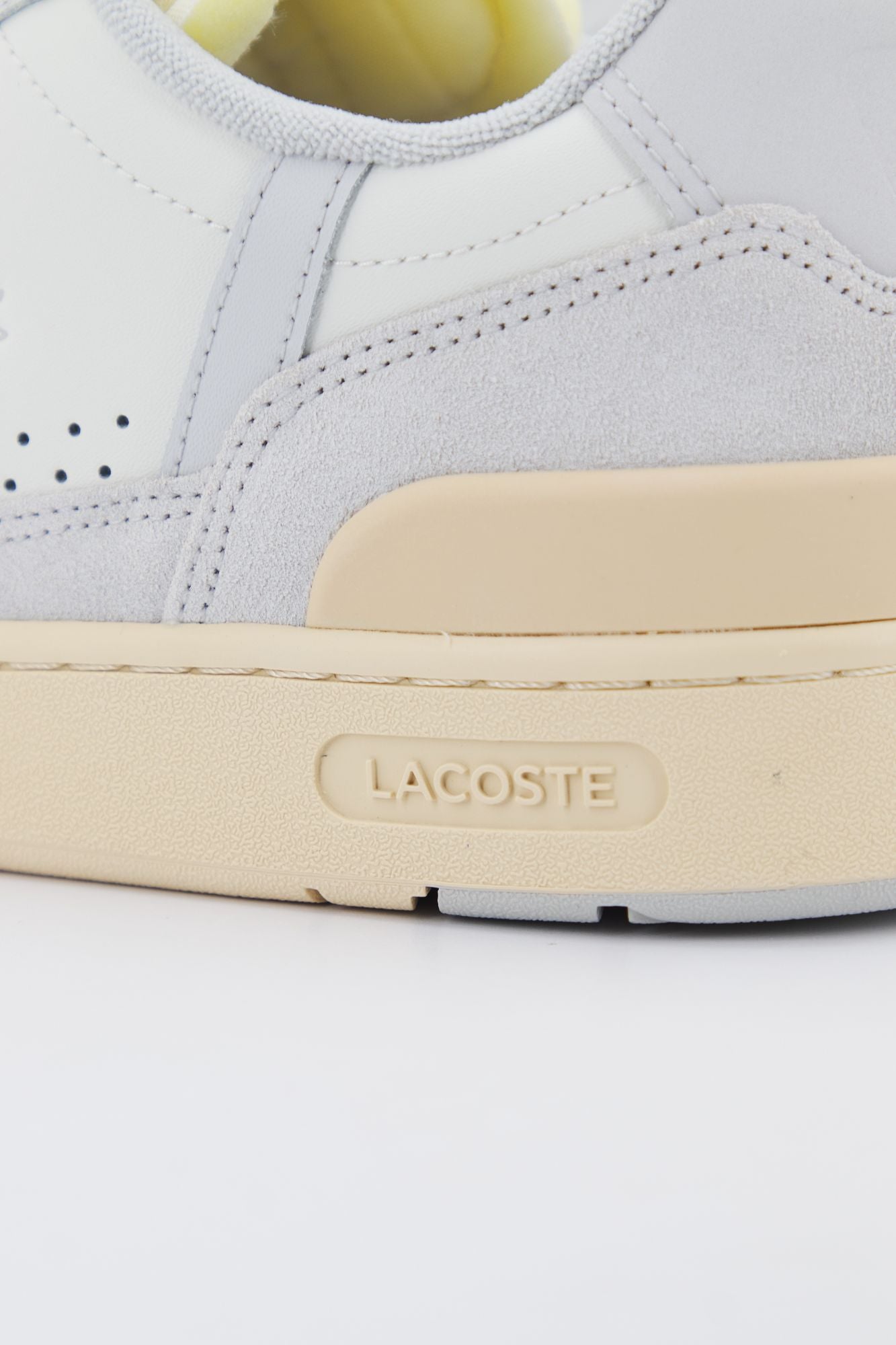 LACOSTE T-CLIP 123 2 SMA en color BLANCO (4)