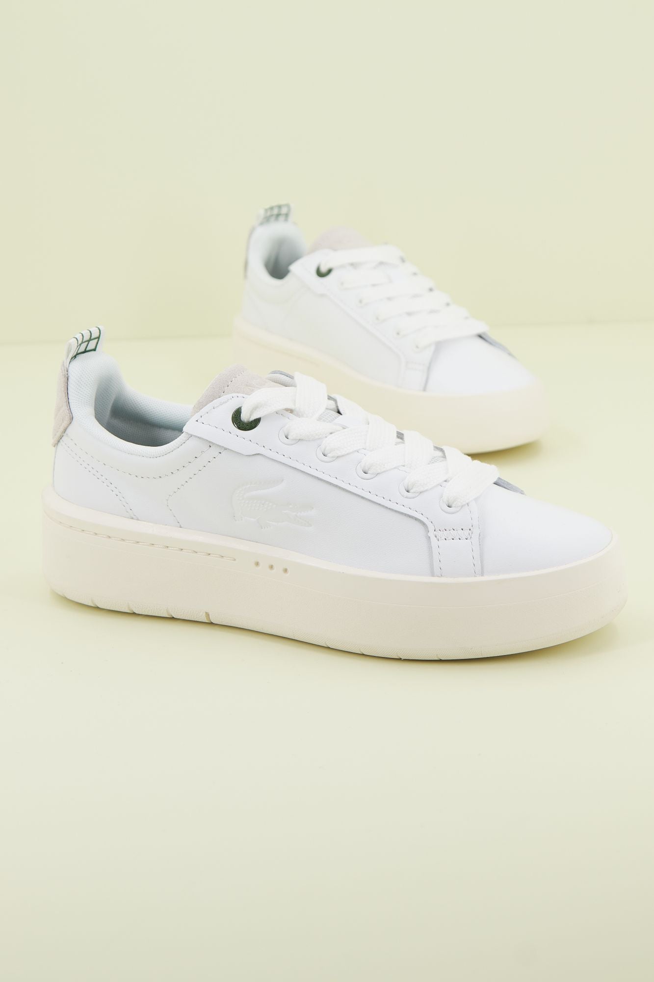 LACOSTE CARNABY PLAT 123 1 SFA en color BLANCO (1)