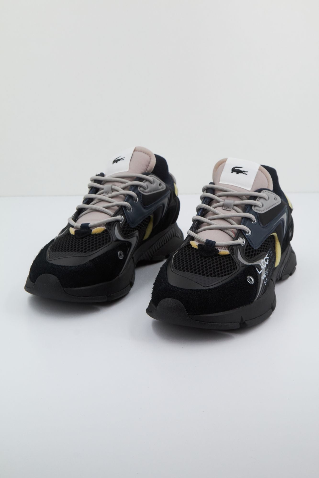 LACOSTE L003 NEO 123 1 SMA en color NEGRO (1)