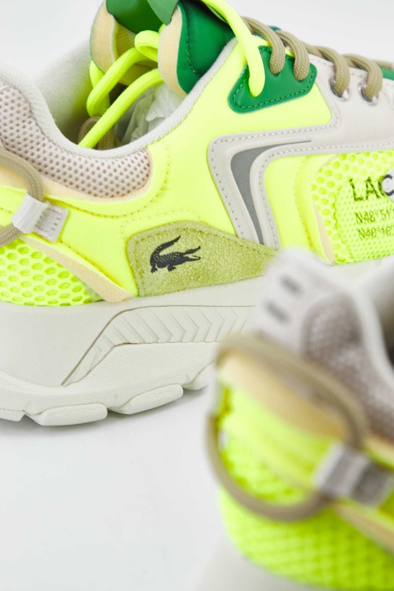 LACOSTE L003 NEO 123 1 SMA en color AMARILLO (4)