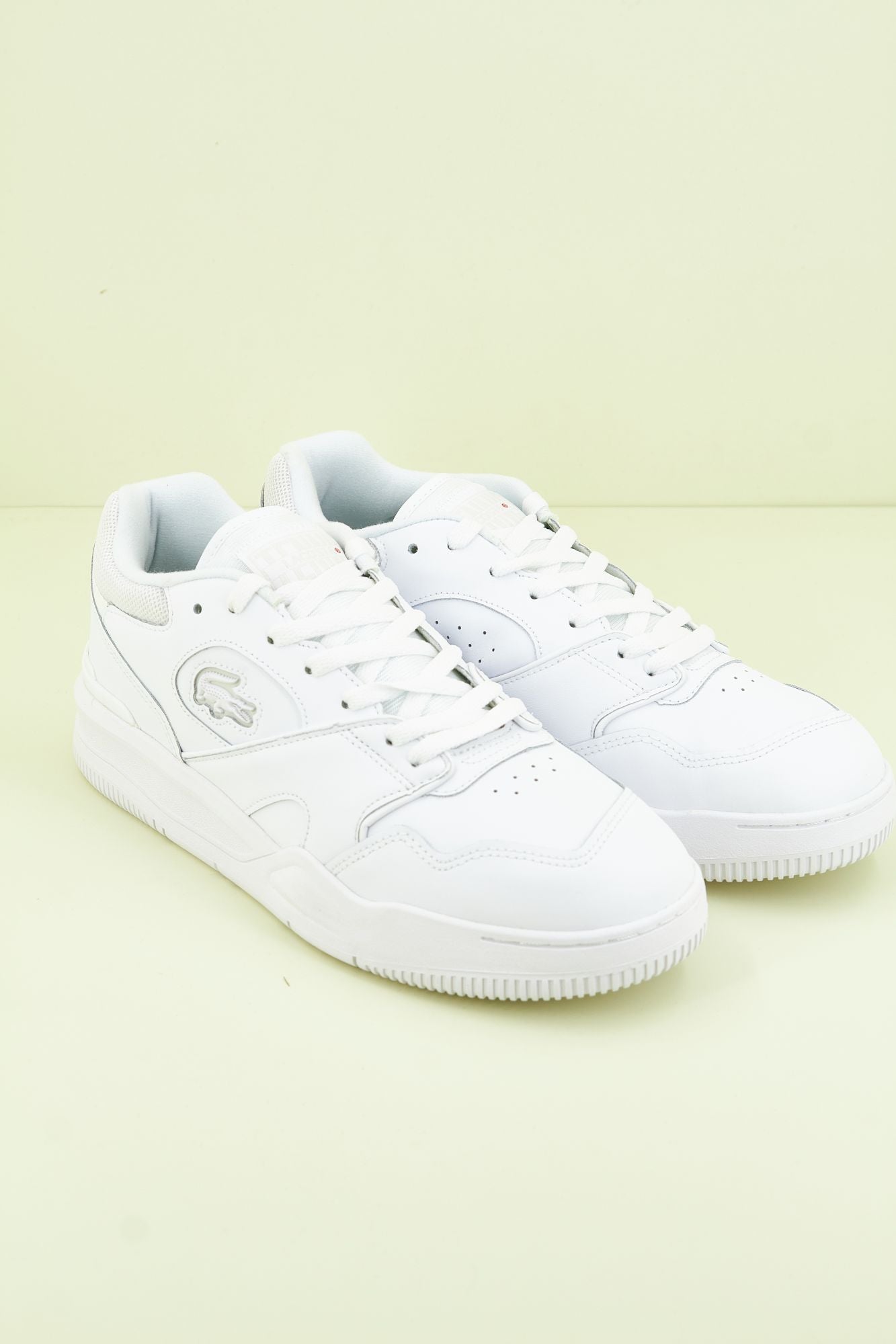 LACOSTE LINESHOT 223 4 SMA en color BLANCO (1)