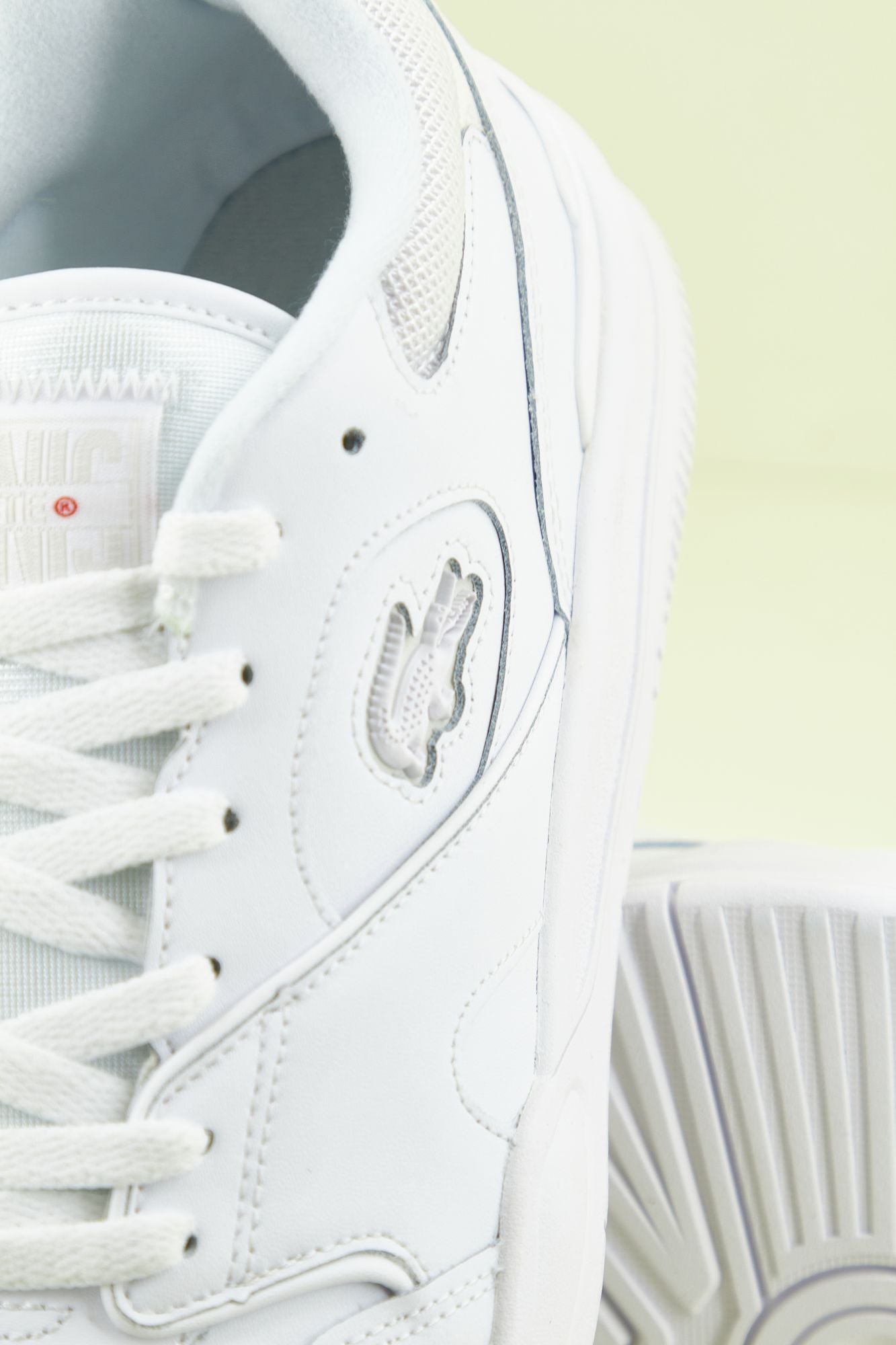 LACOSTE LINESHOT 223 4 SMA en color BLANCO (3)
