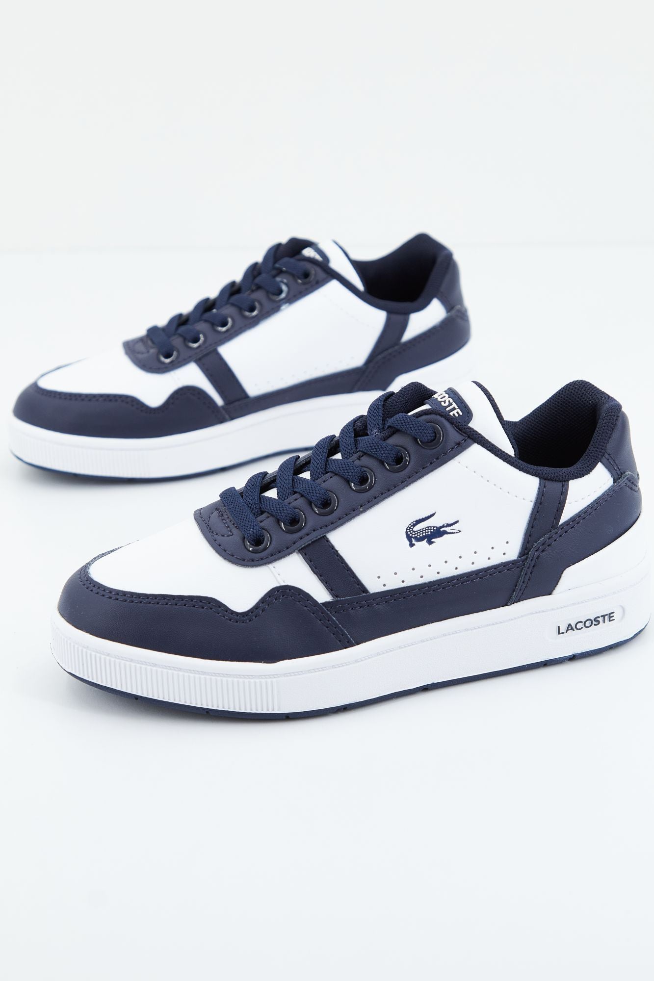 LACOSTE COURT SNKR-46SUC0010 en color AZUL (2)