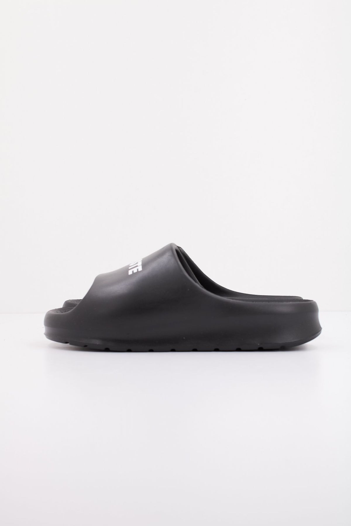 LACOSTE SERVE SLIDE 2.0 47CFA0020 en color NEGRO (1)