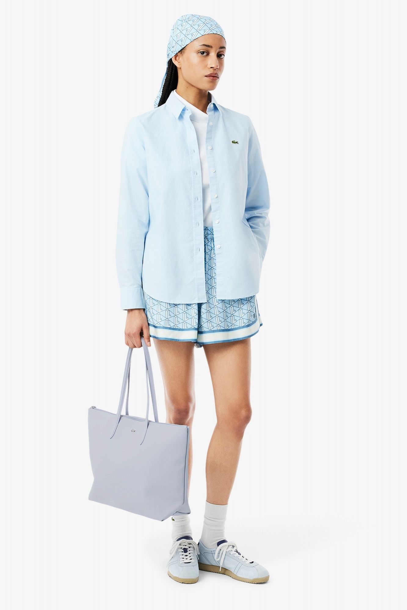 LACOSTE LARGE COATED CANVAS TOTE en color AZUL (4)