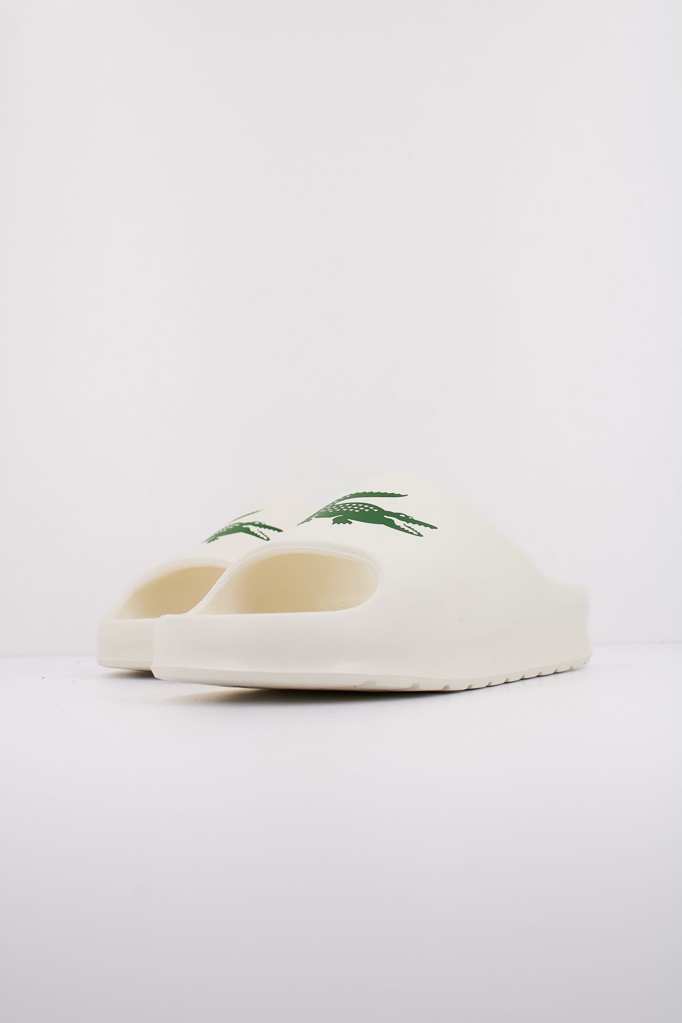LACOSTE MEN'S SERVE SLIDE 2.0 en color BLANCO (2)