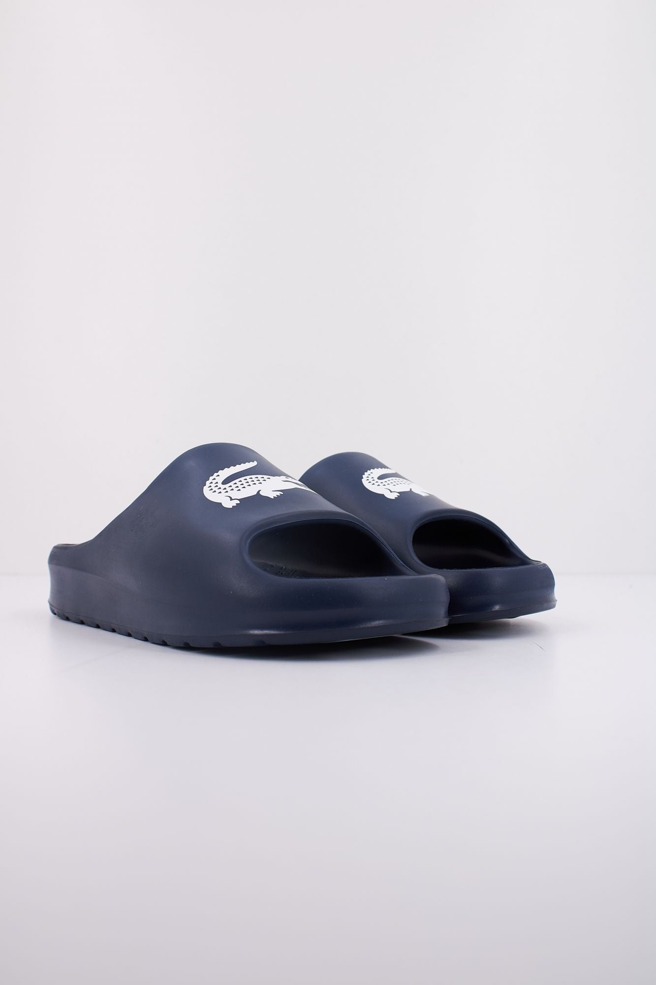 LACOSTE MEN'S SERVE SLIDE 2.0 en color AZUL (2)