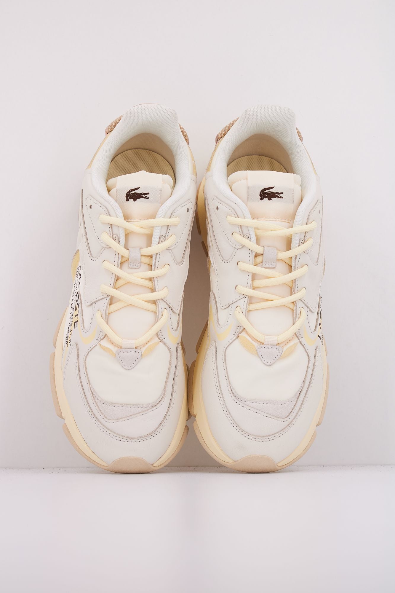 LACOSTE L003 NEO en color BEIS (3)