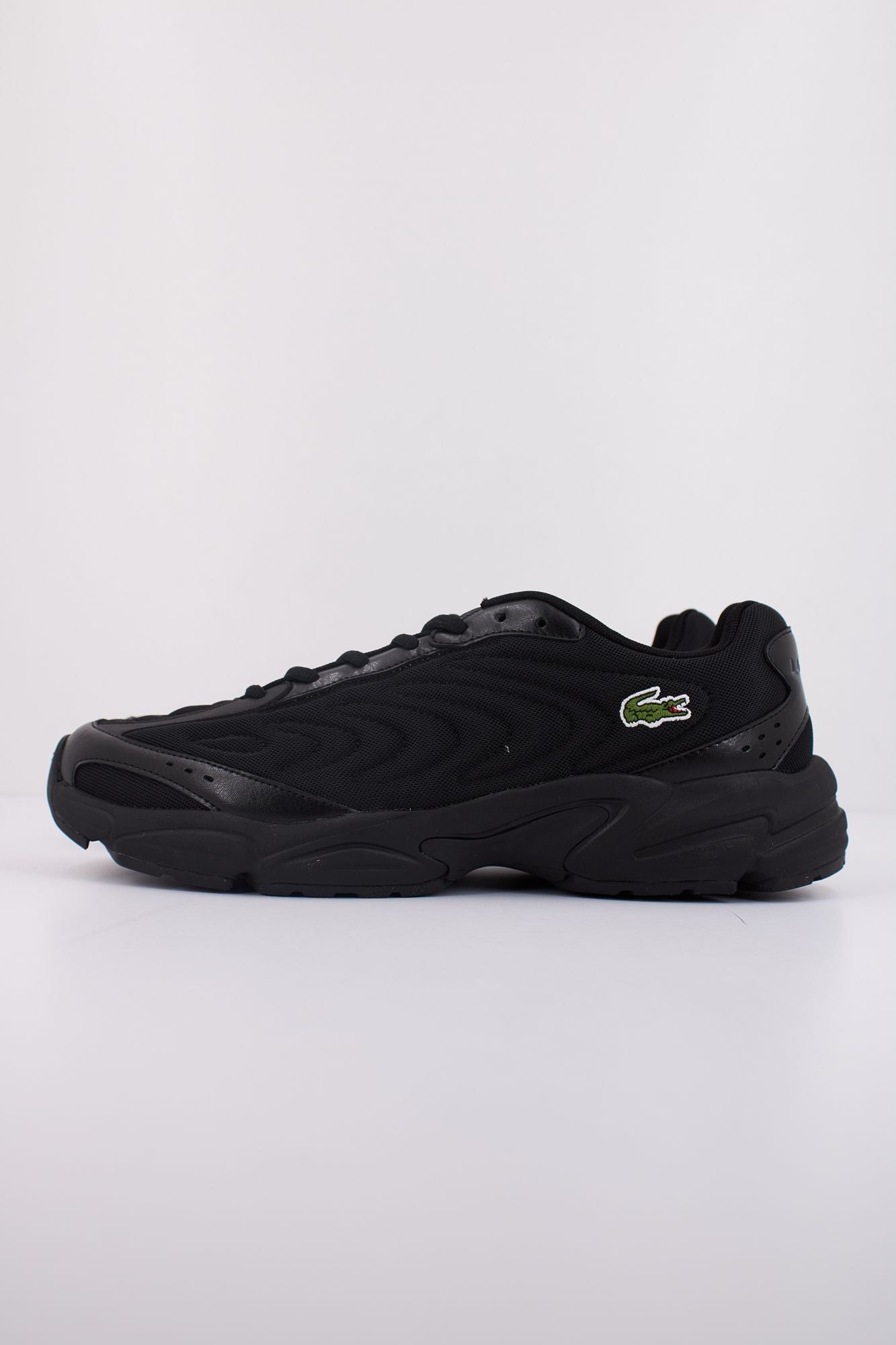 LACOSTE STORM 96 2K LITE SN en color NEGRO (1)