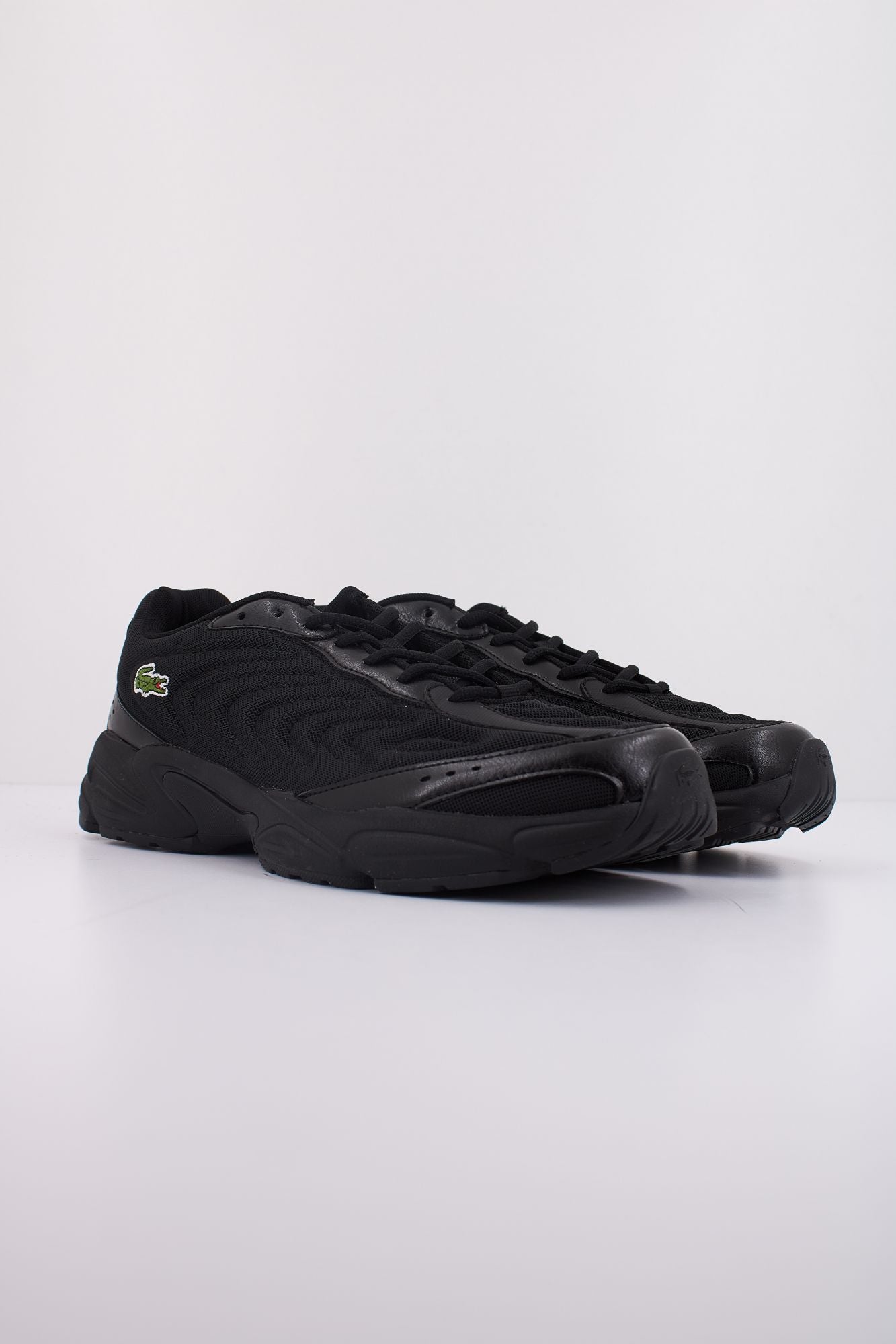 LACOSTE STORM 96 2K LITE SN en color NEGRO (2)