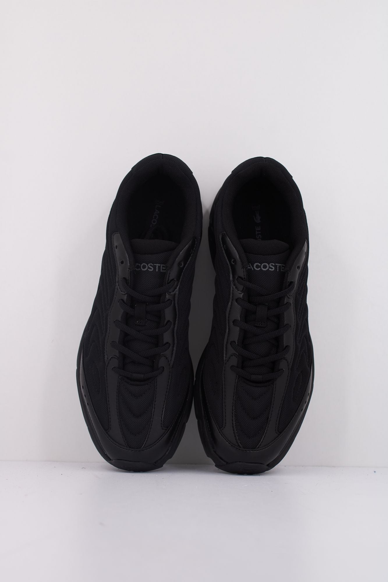 LACOSTE STORM 96 2K LITE SN en color NEGRO (3)