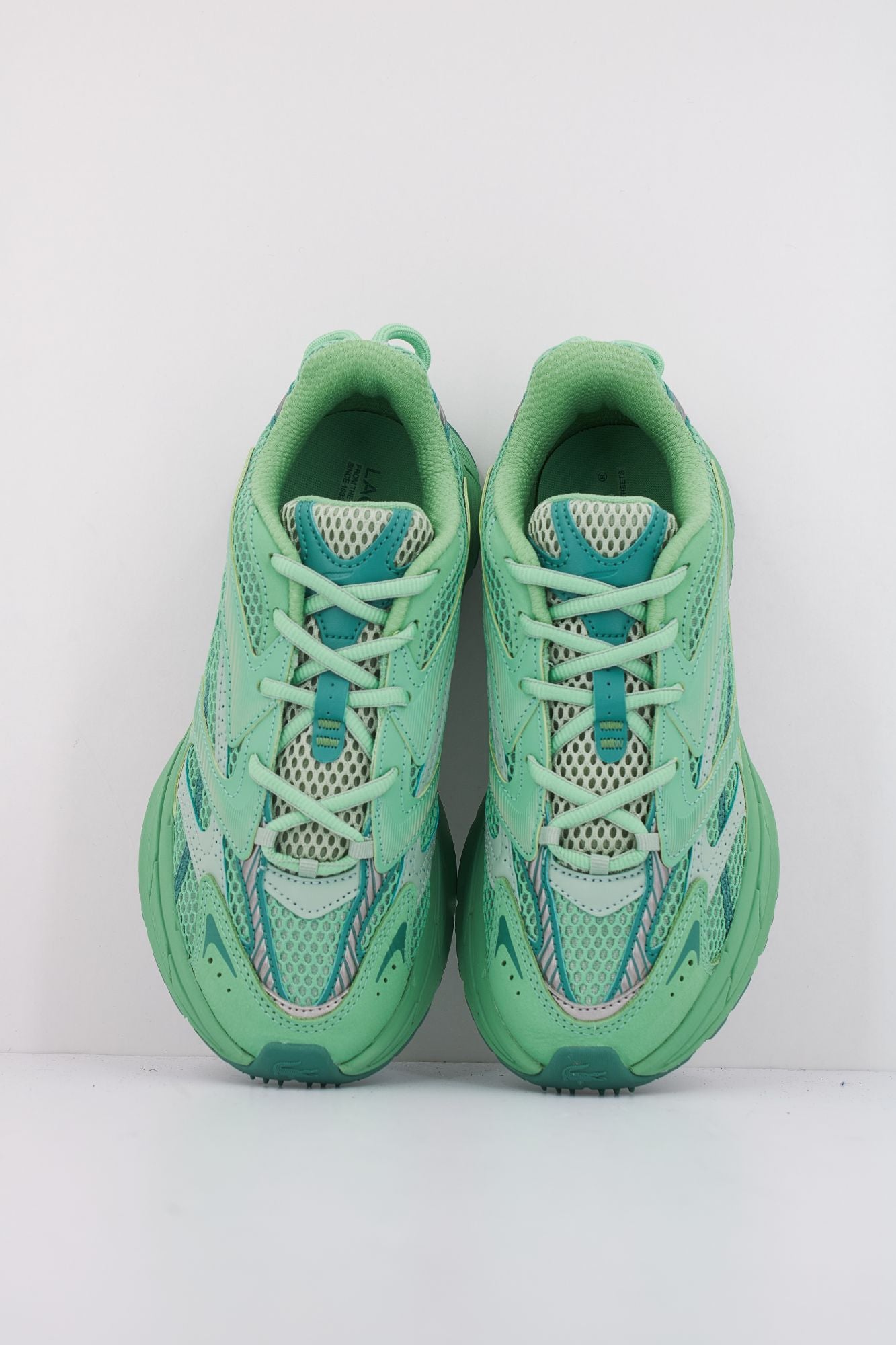 LACOSTE L003 NEO SHOT en color VERDE (3)