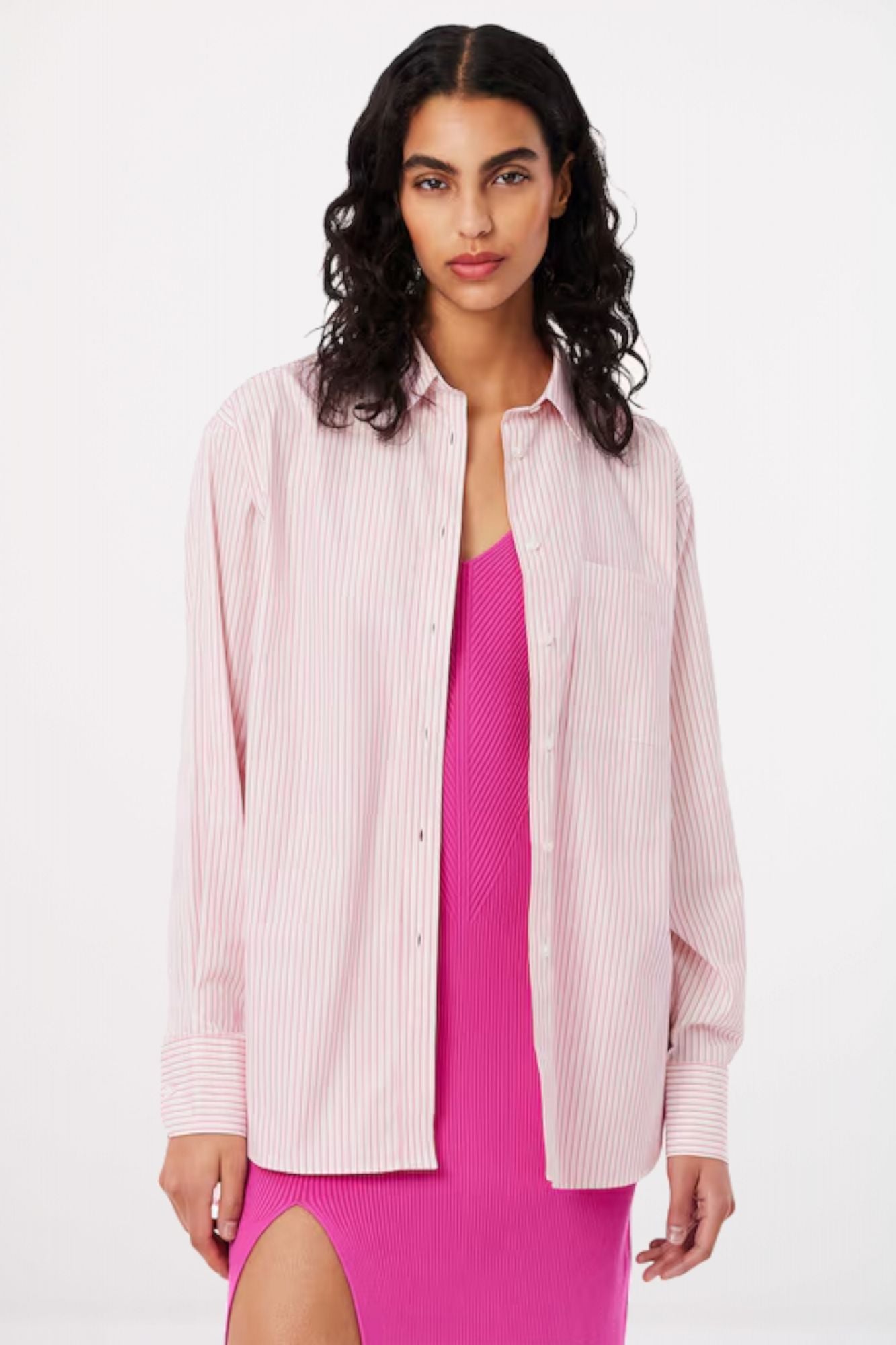 LACOSTE LONG SLEEVED SHIRT en color ROSA (1)