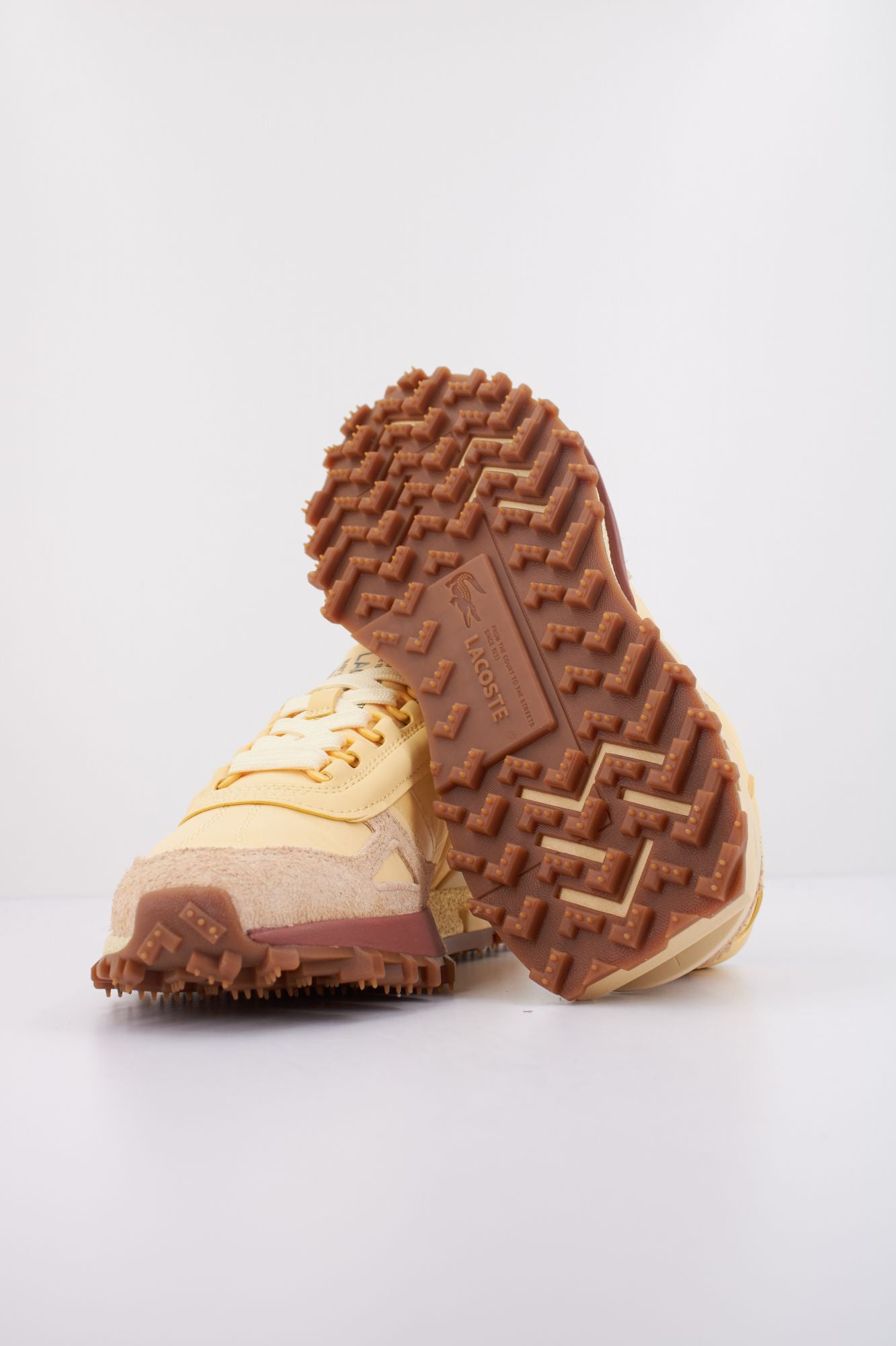 LACOSTE ELITE ACTIVE en color AMARILLO (5)