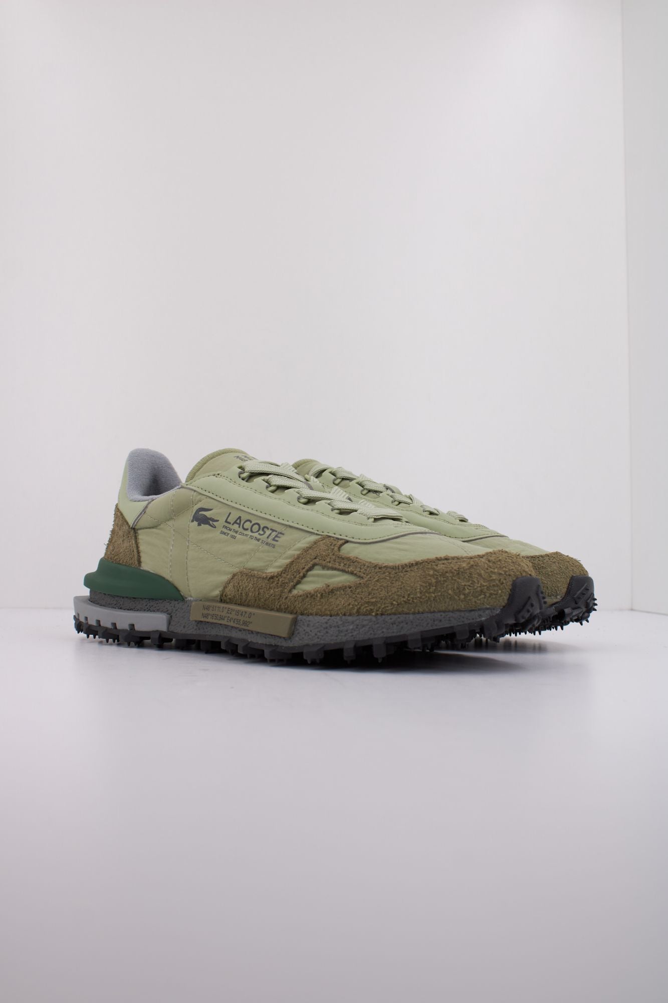 LACOSTE MEN'S ELITE ACTIVE SNEAKE en color VERDE (2)