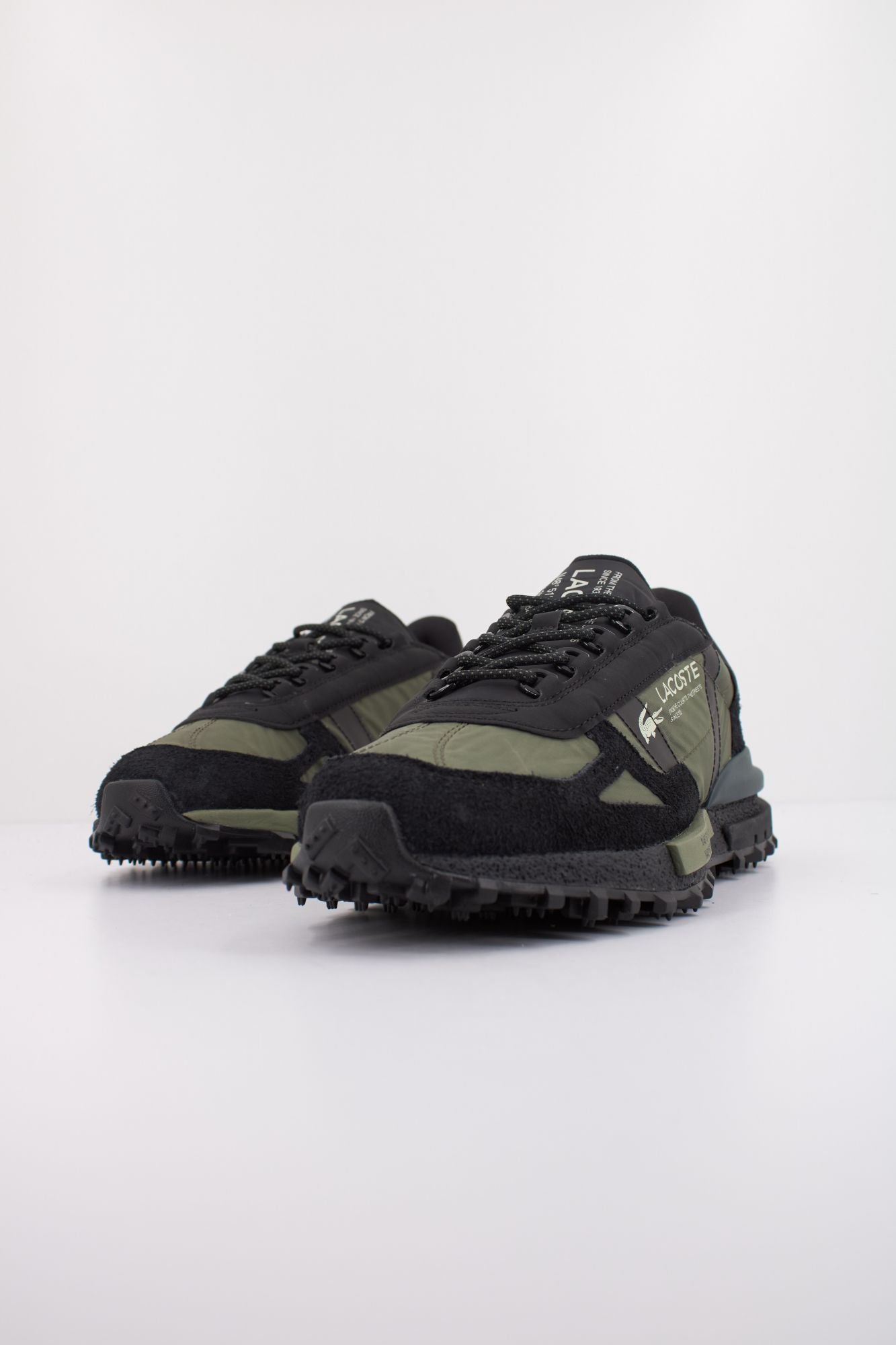 LACOSTE ELITE ACTIVE en color VERDE (2)