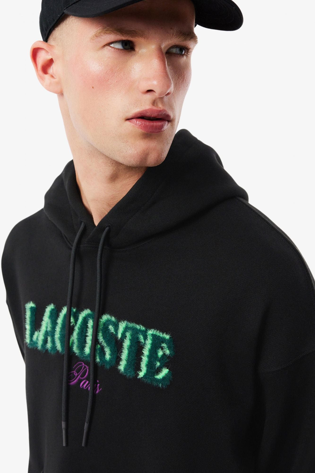 LACOSTE CLASSIC HOODIE en color NEGRO (3)