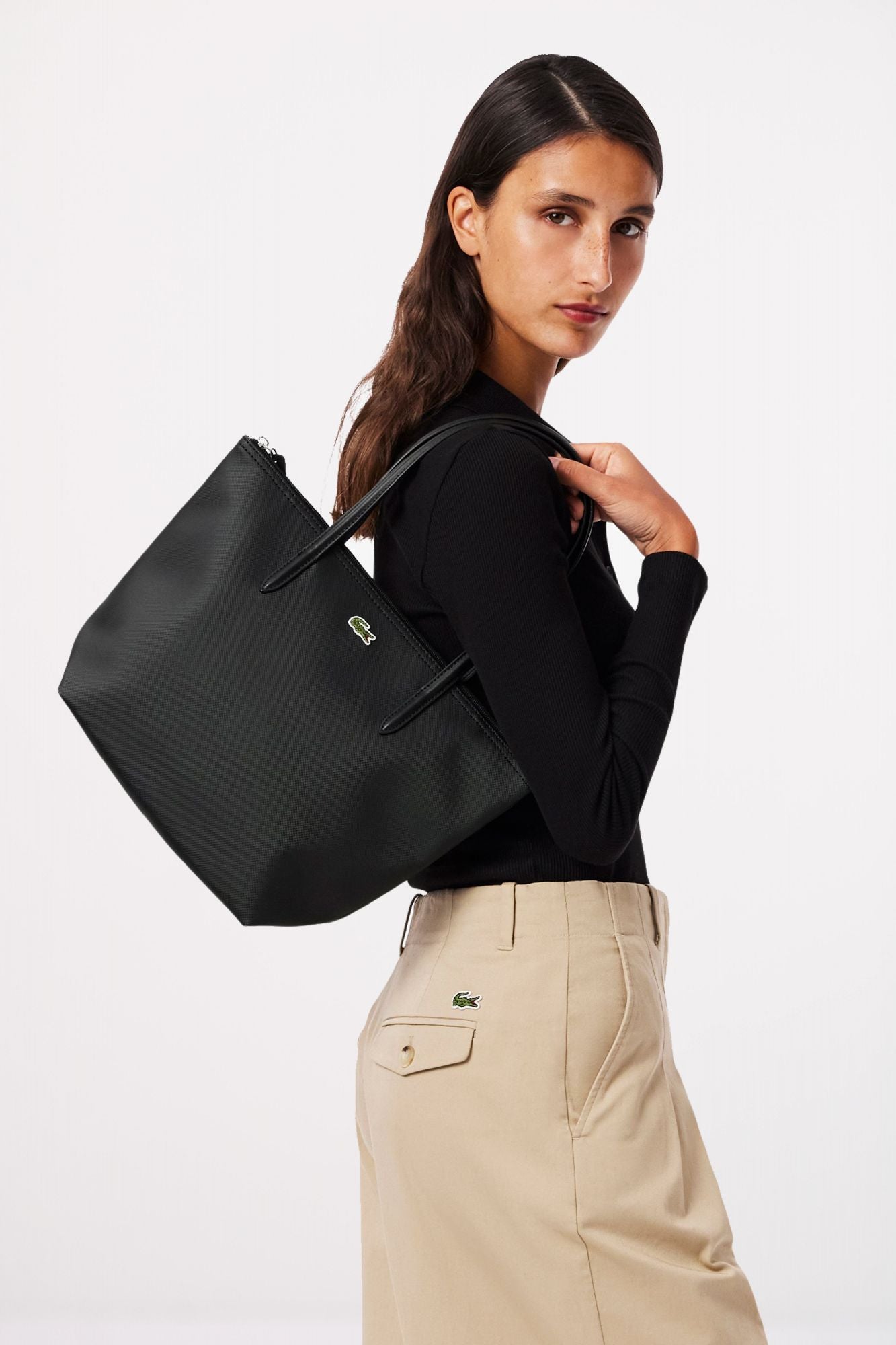 LACOSTE TOTE BAG en color NEGRO (4)