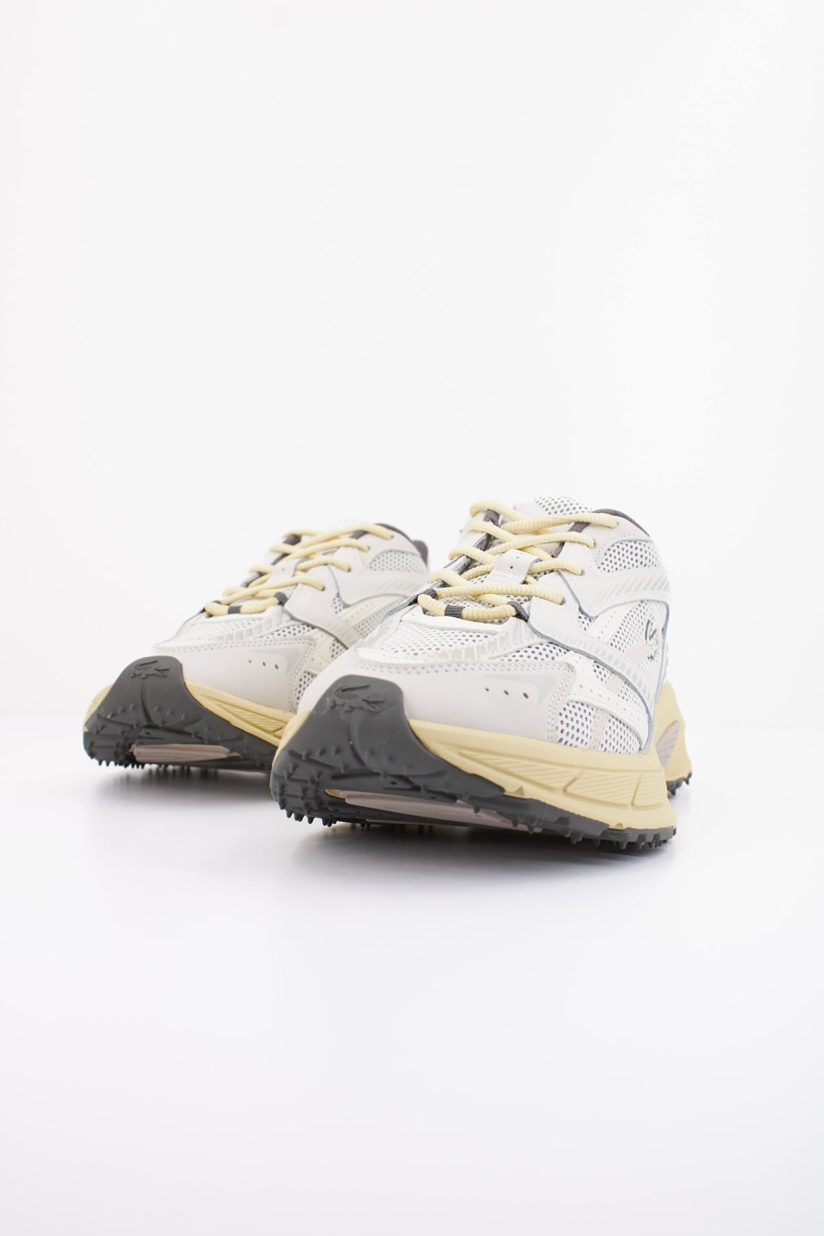 LACOSTE L003 NEO SHOT 51SMA0144 en color BLANCO (2)