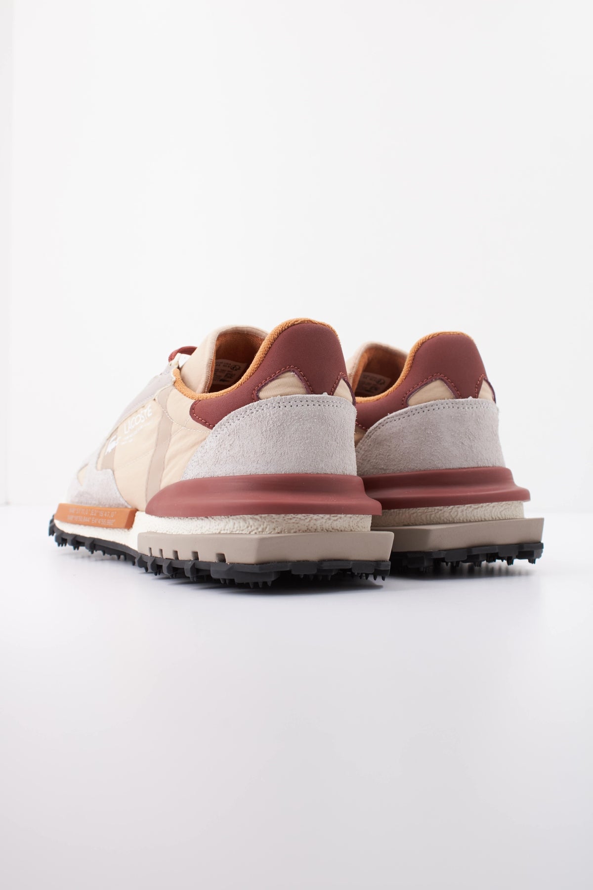 LACOSTE ELITE ACTIVE 52SMA0087 en color BEIS (4)