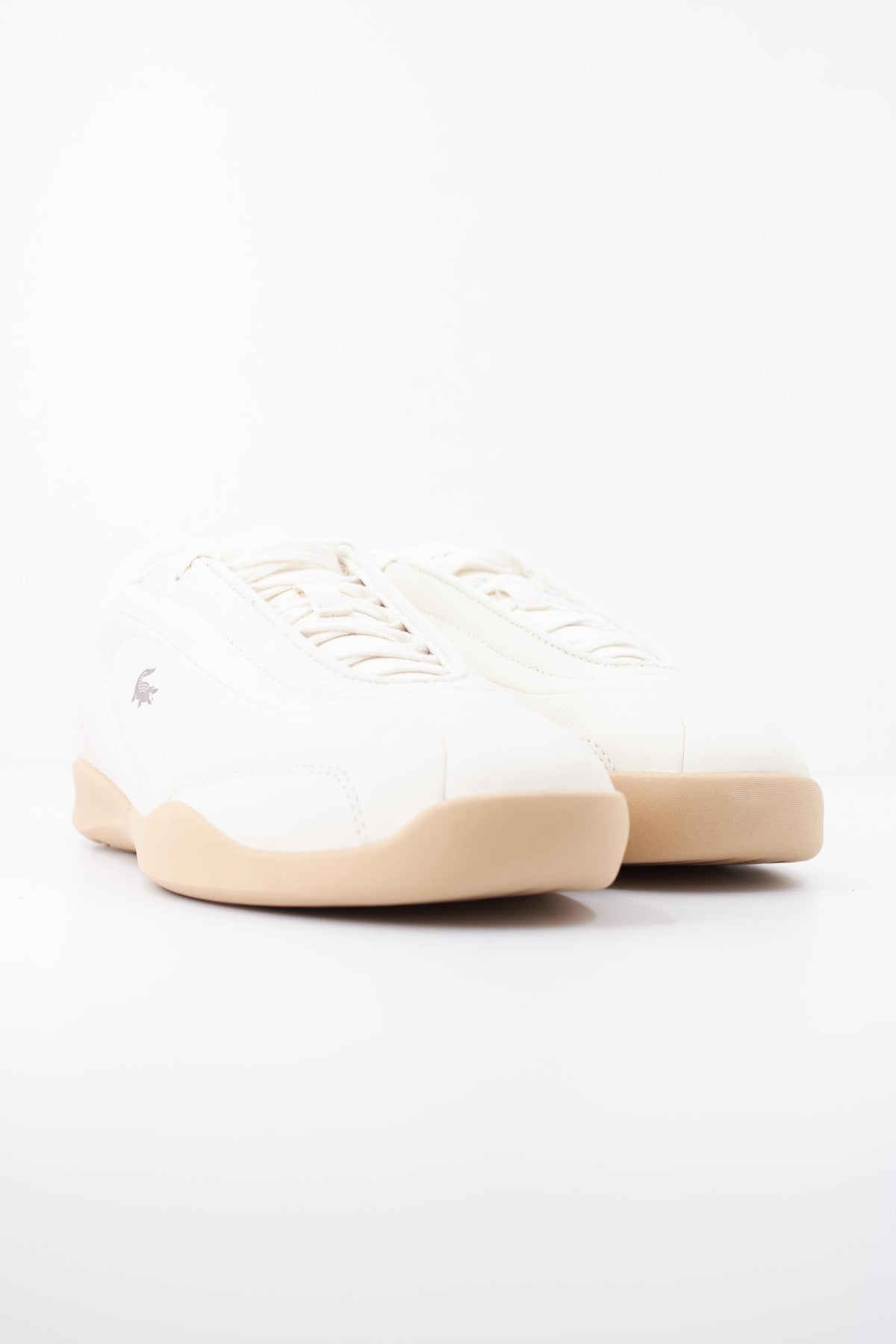 LACOSTE PROTECT 52SFA0024 en color BEIS (2)