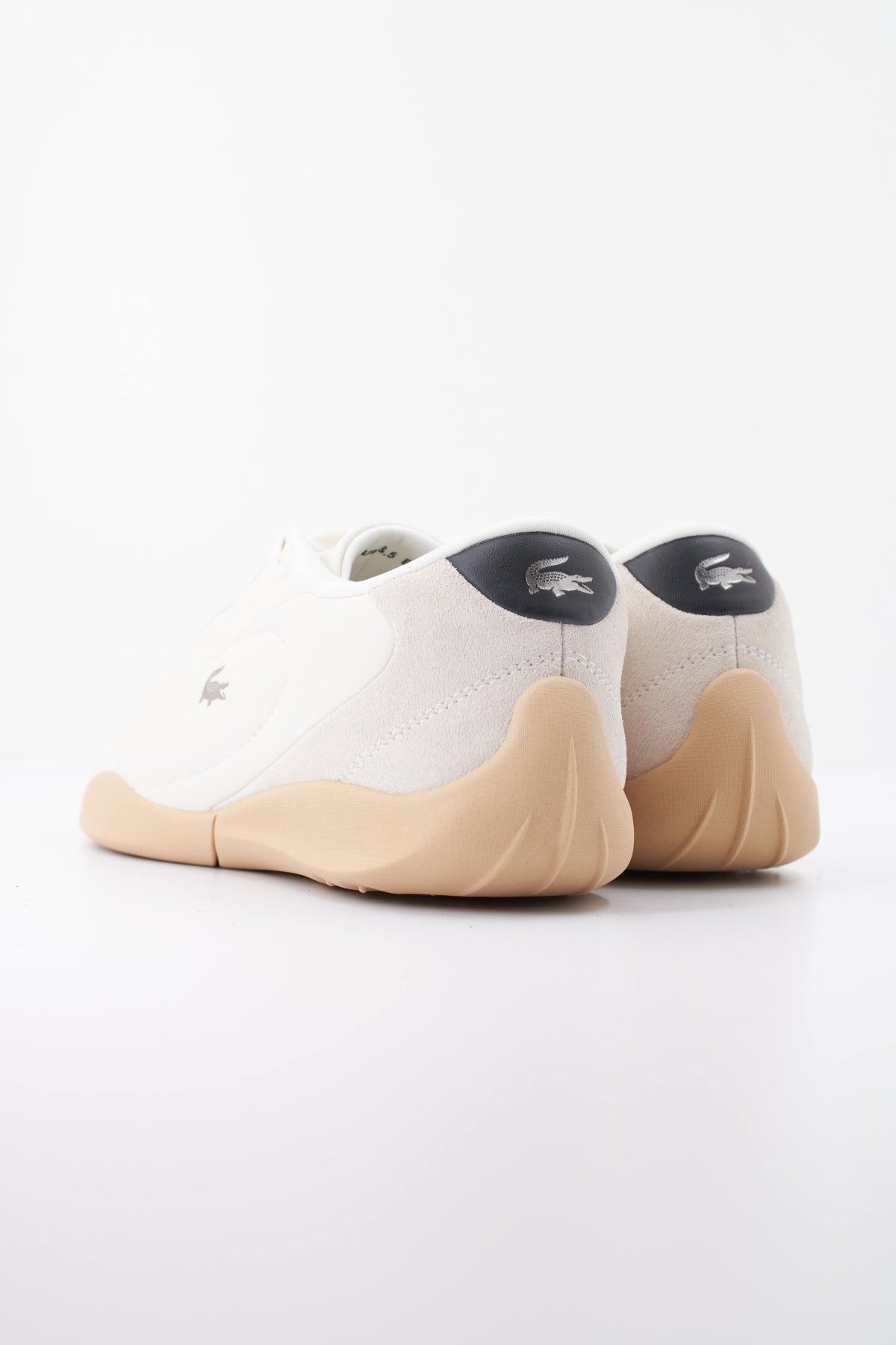 LACOSTE PROTECT 52SFA0024 en color BEIS (4)