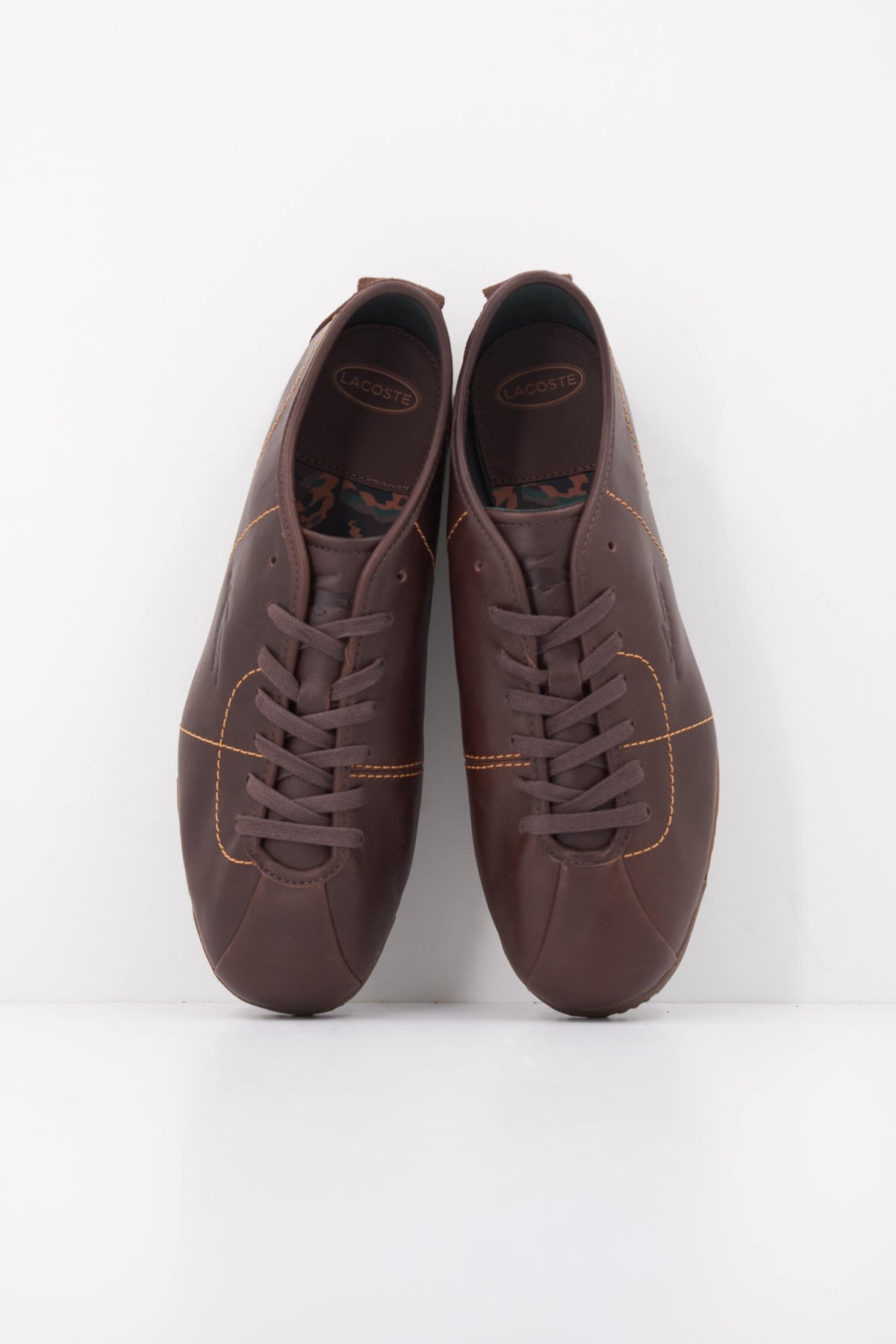 LACOSTE CLUB LOW 52SMA0020 en color MARRON (3)