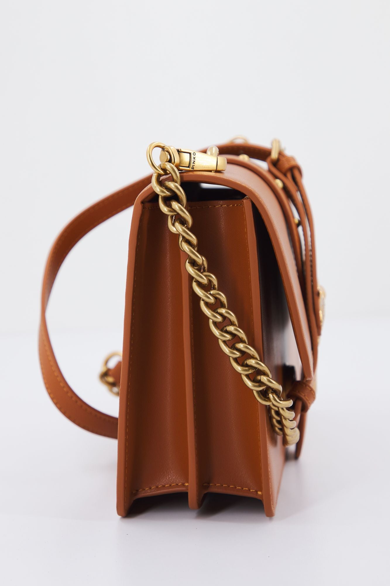 PINKO LOVE CLASSIC ICON en color AMARILLO (3)