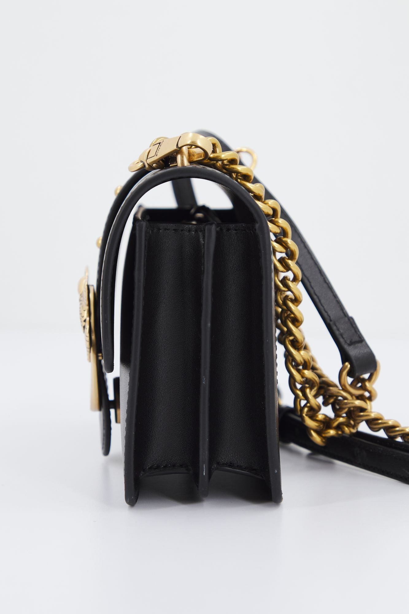 PINKO LOVE MINI ICON SIMPLY en color NEGRO (2)