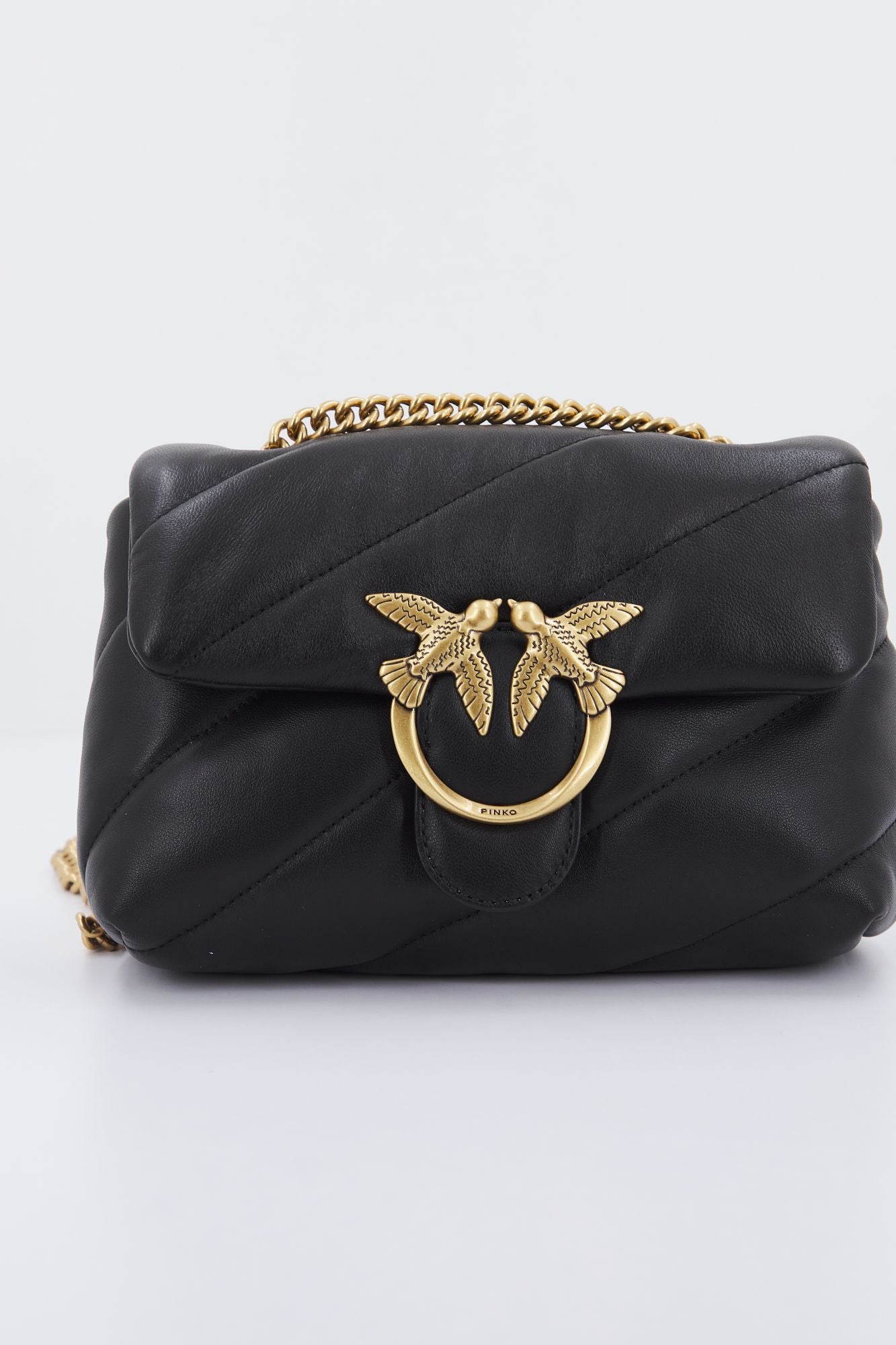 PINKO LOVE MINI PUFF MAXI en color NEGRO (2)