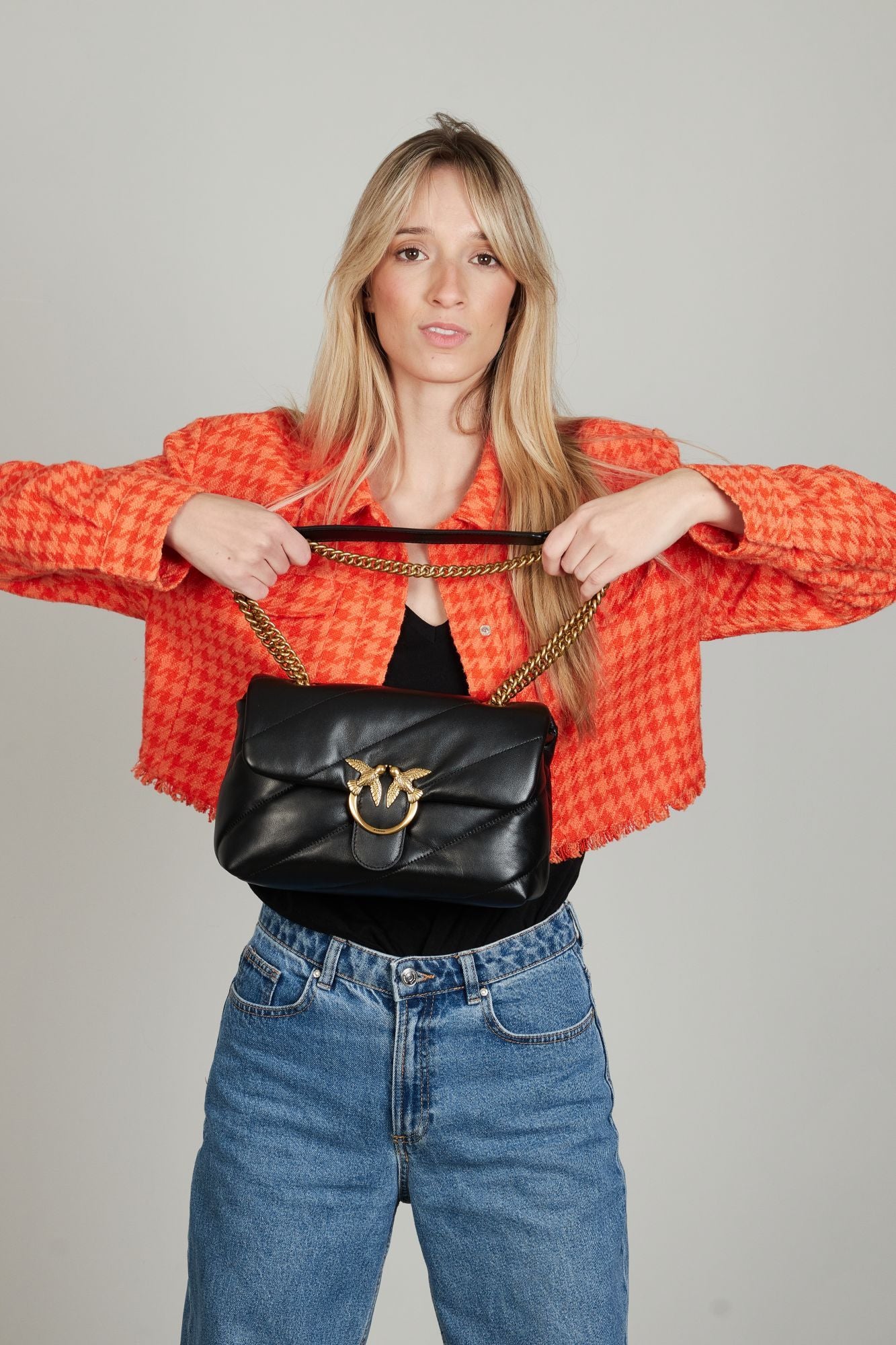 PINKO LOVE CLASSIC PUFF CL SH en color NEGRO (4)