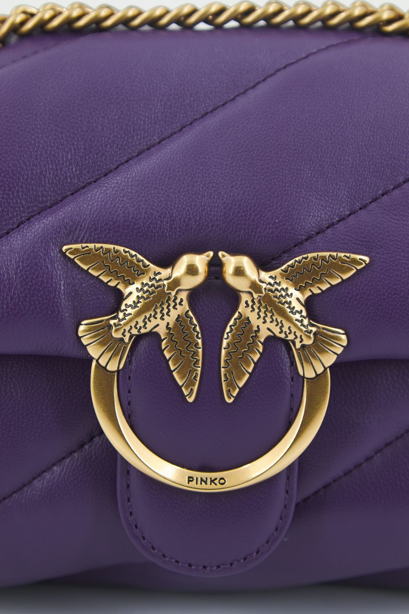 PINKO LOVE MINI PUFF CL SHEEP en color VIOLETA (4)