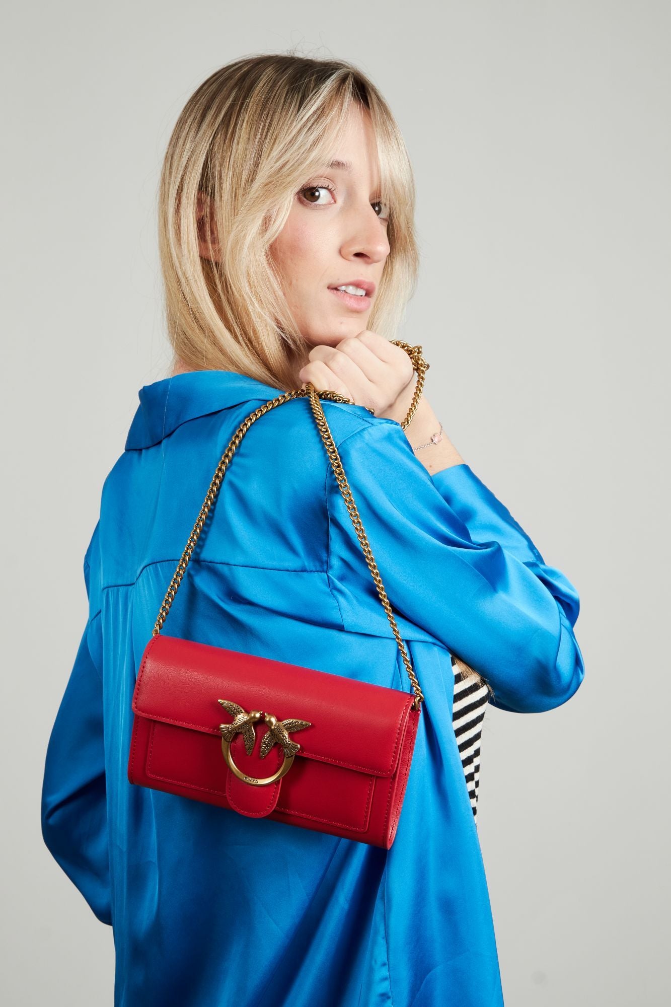 PINKO LOVE ONE WALLET C VITEL en color ROJO (4)