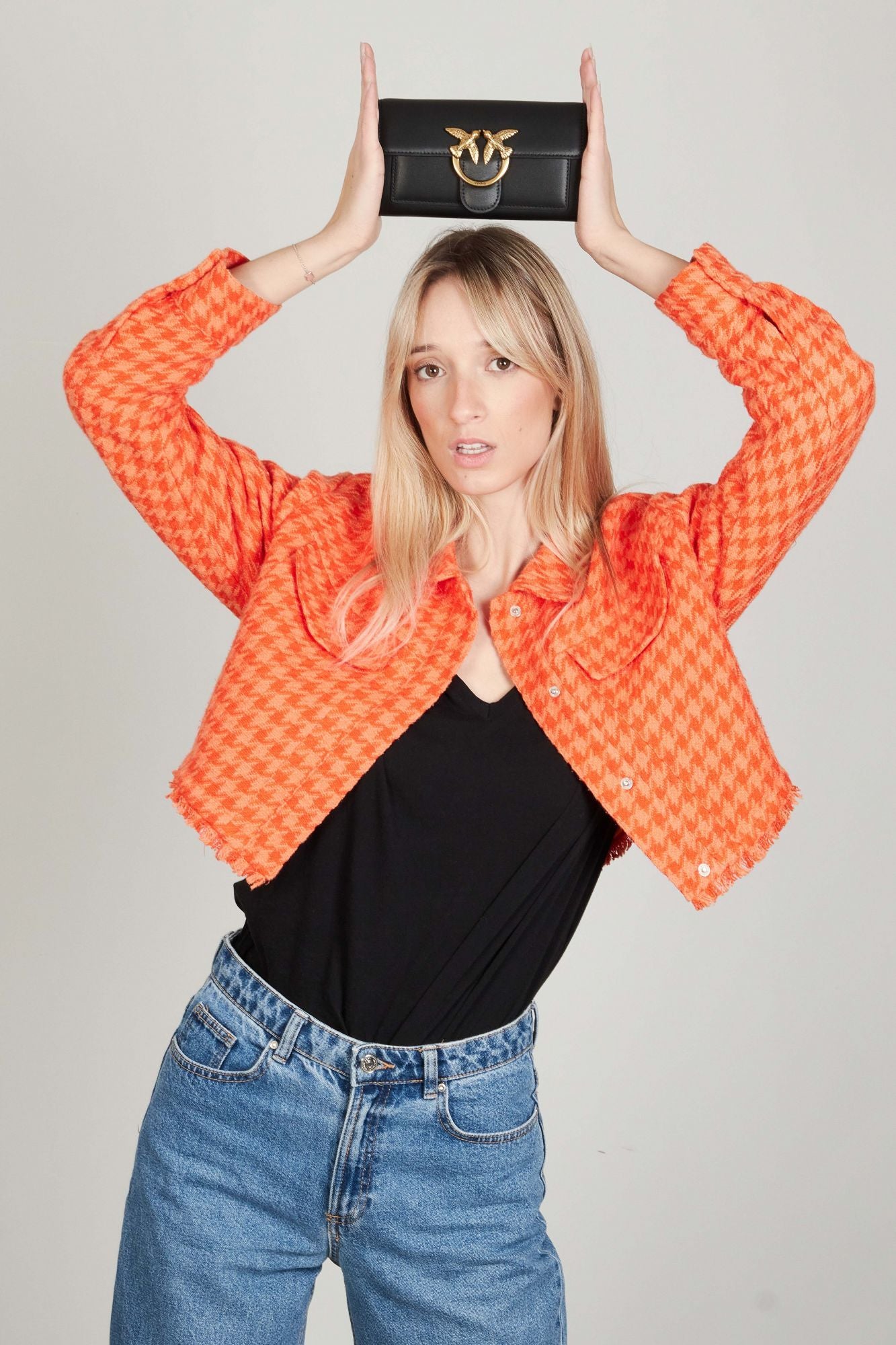 PINKO LOVE ONE WALLET C VITEL en color NEGRO (4)