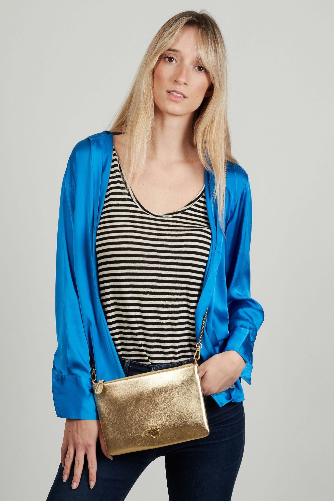 PINKO FLAT CLASSIC SHEEP NAPP en color ORO (4)