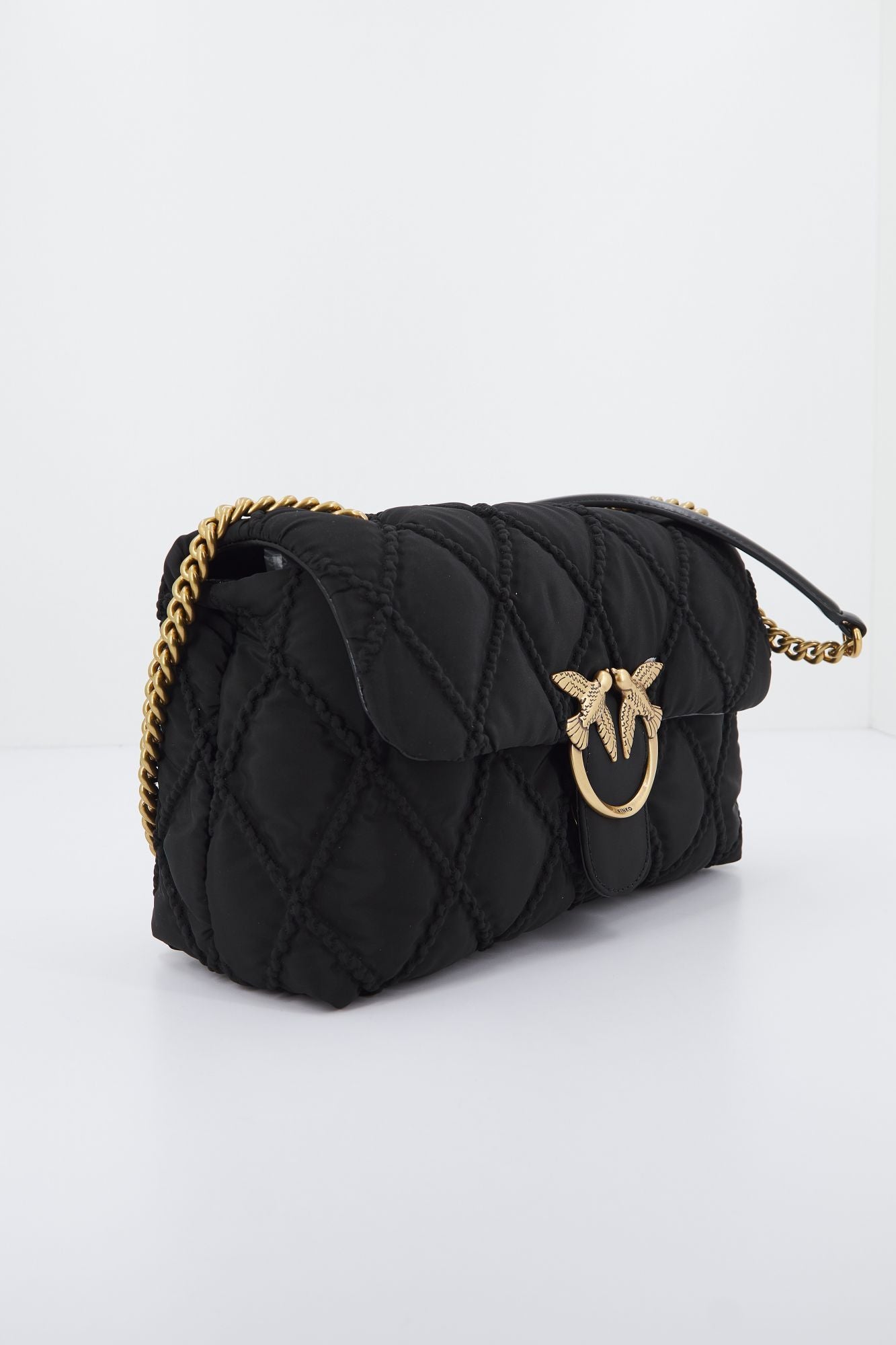 PINKO LOVE CLASSIC PUFF CL en color NEGRO (2)