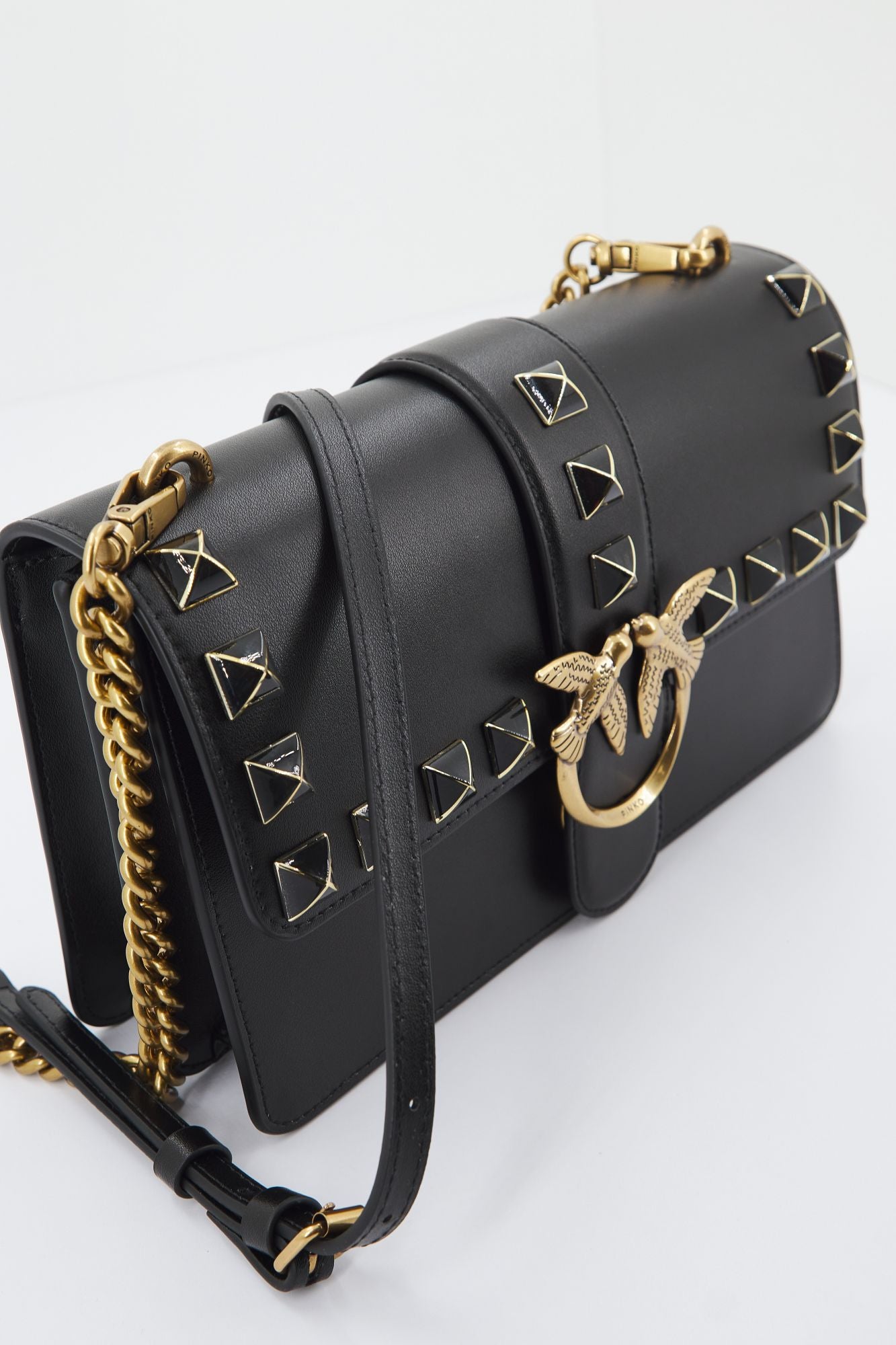 PINKO LOVE ONE CLASSIC CL en color NEGRO (3)
