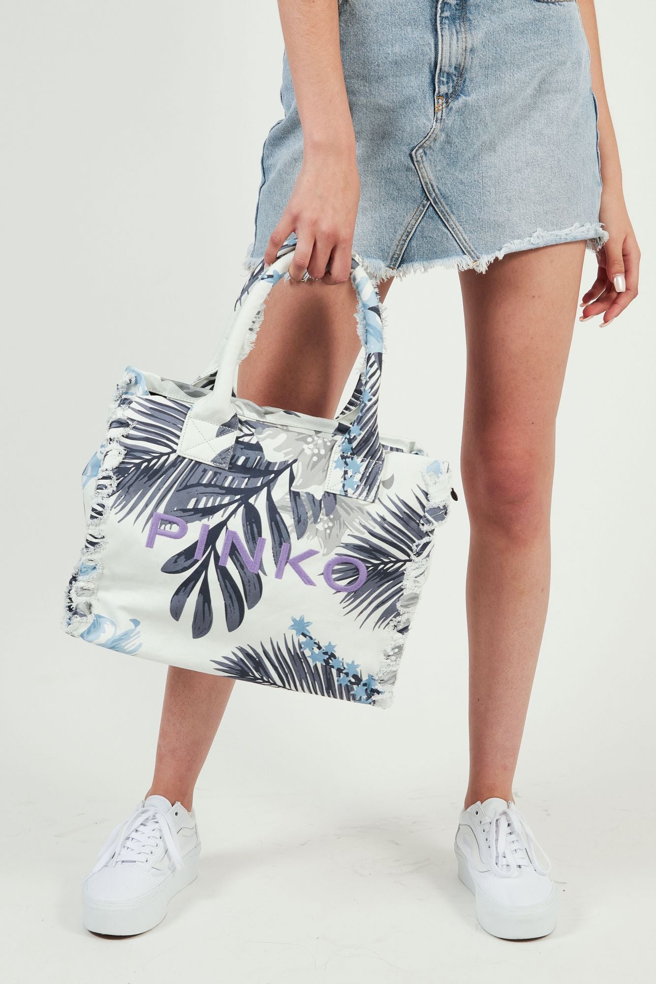 PINKO A0PZ BEACH SHOPPING en color BLANCO (2)