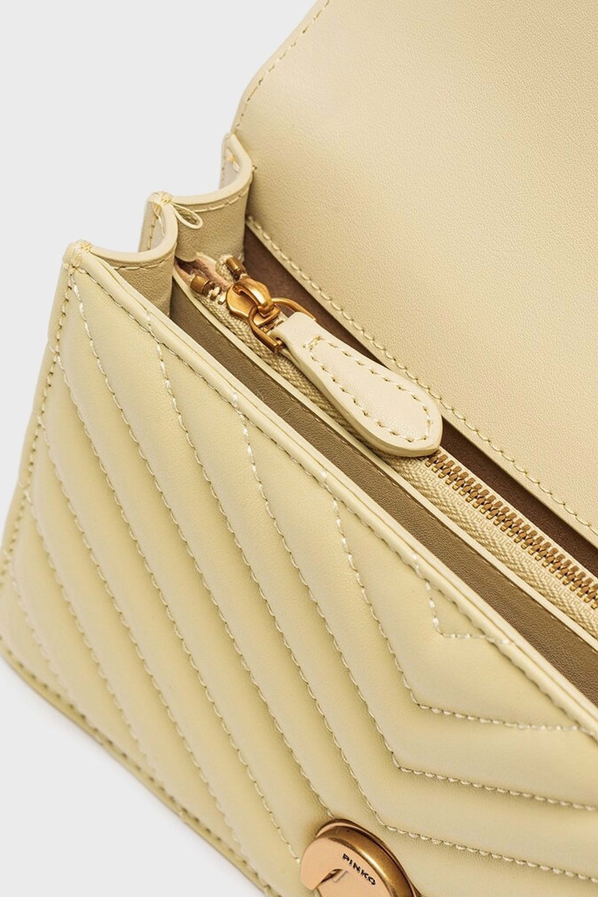 PINKO LOVE ONE MINI DC SHEEP en color AMARILLO (4)