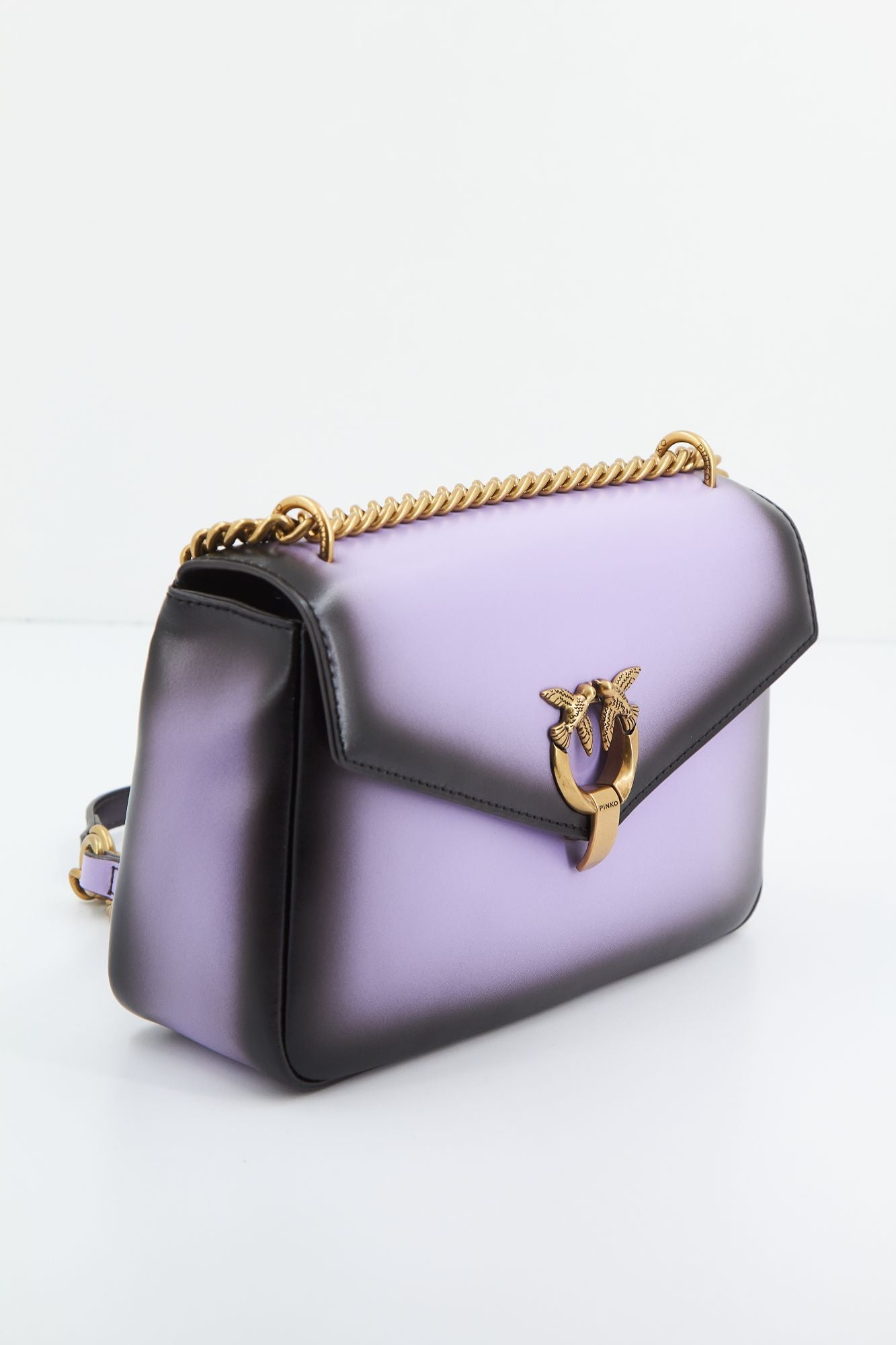 PINKO CUPIDO MESSENGER CLASSIC en color VIOLETA (2)