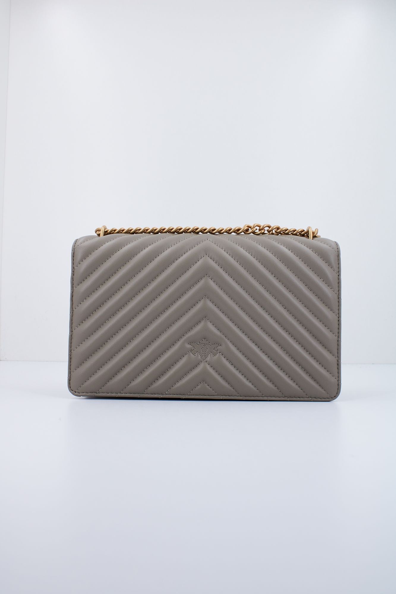 PINKO LOVE ONE CLASSIC DC SHEEP en color BEIS (2)