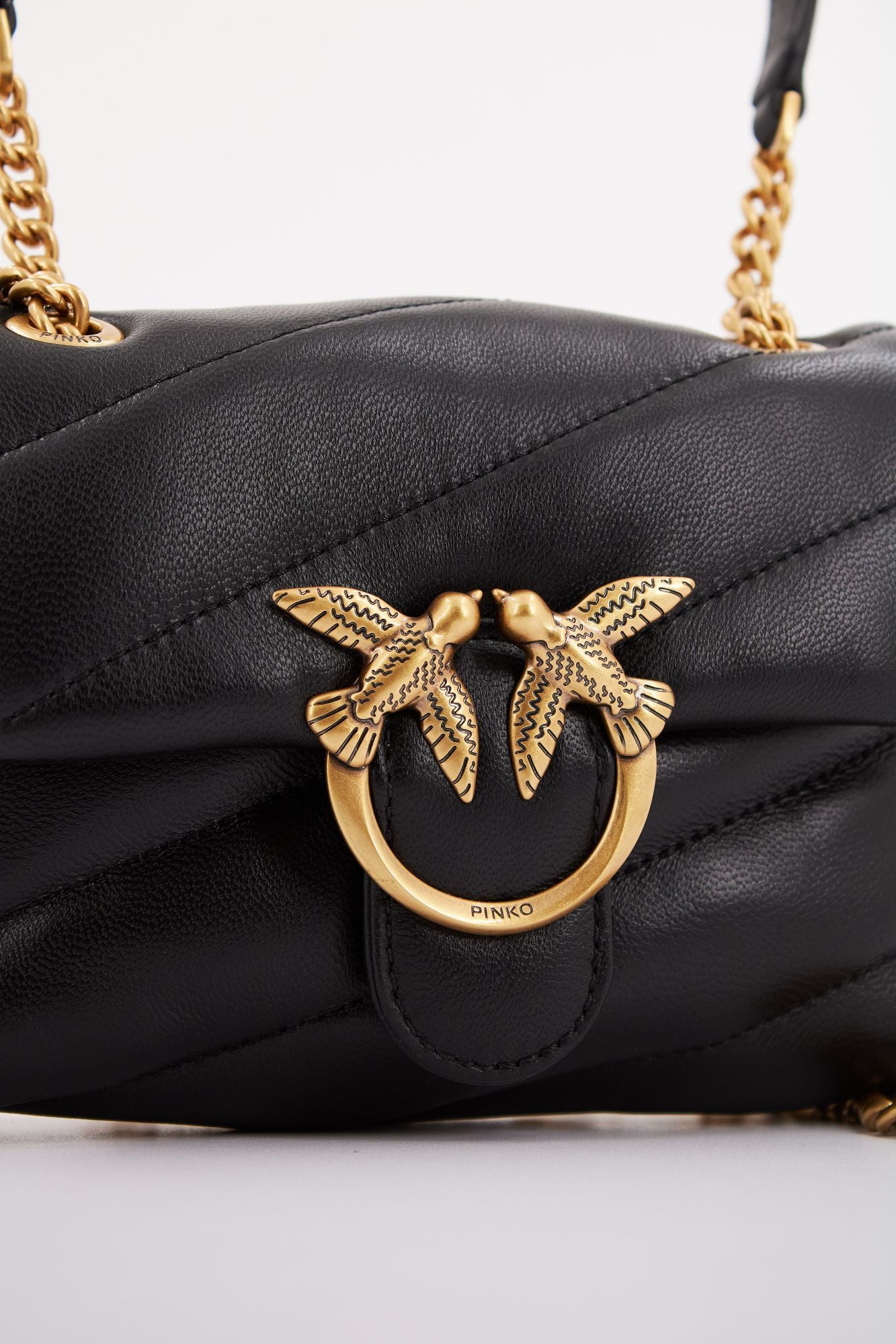 PINKO LOVE PUFF BABY CL en color NEGRO (4)